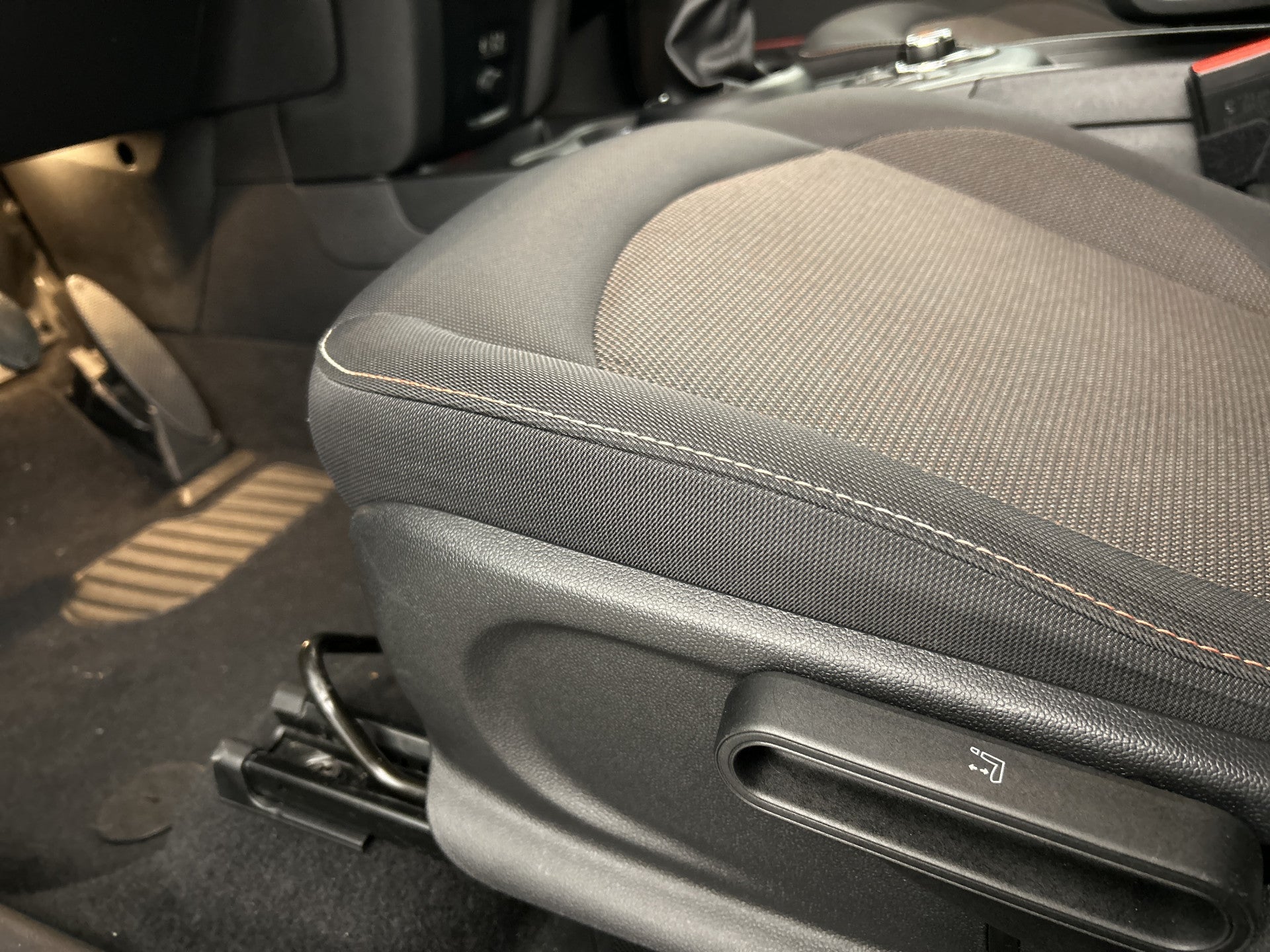 MINI Countryman Mini 1.5 136 PK Cooper Salt Climate/Navi/Park.sens V/A/LED 49740383 afbeelding 41 hexon-img:ef0828bddcbb3691
