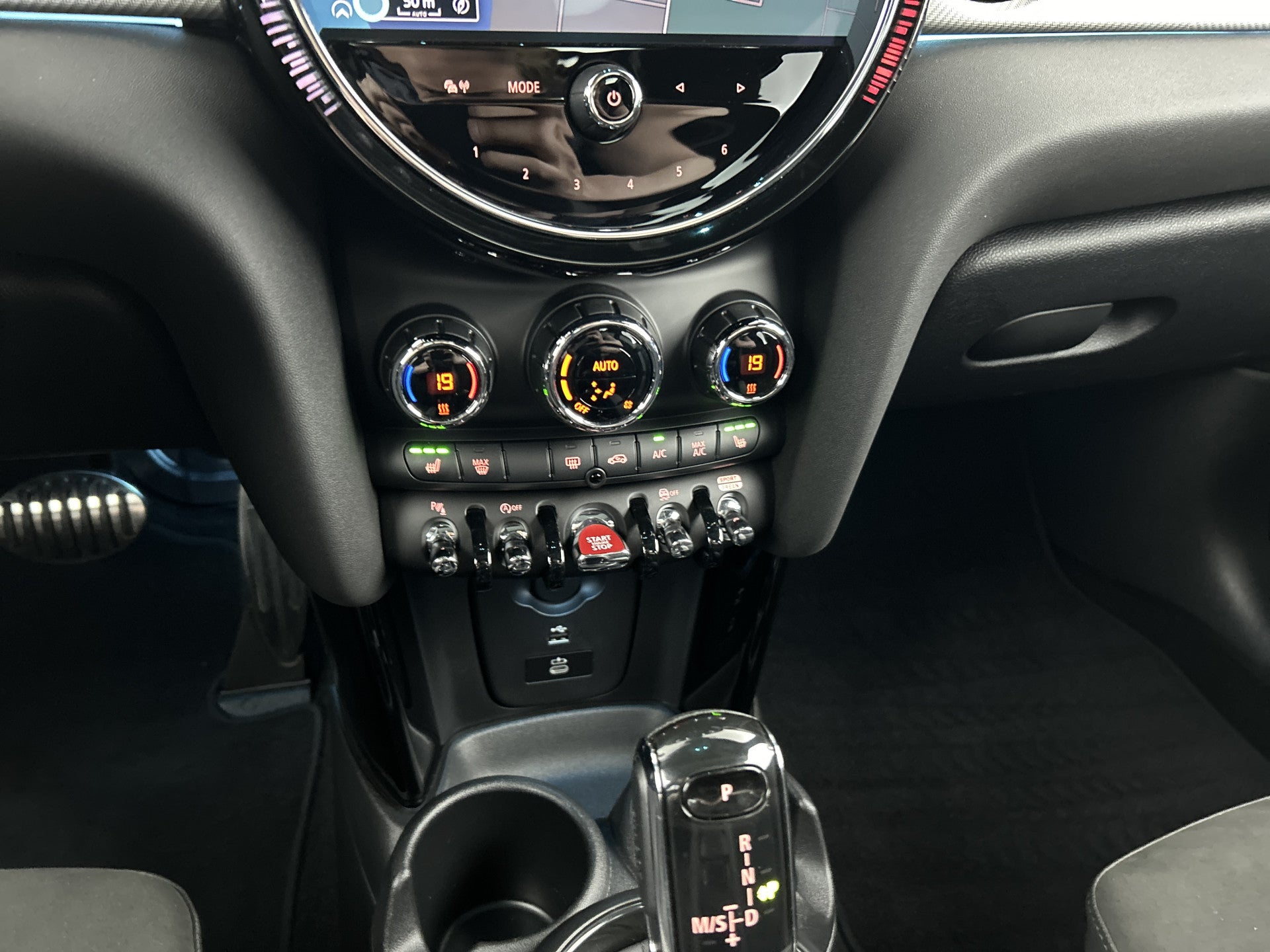 MINI Cooper Mini 2.0 John Works Pano-dak/JCW-Remm/Camera/Head-up Display 53351107 afbeelding 52 hexon-img:8a05913603c57153