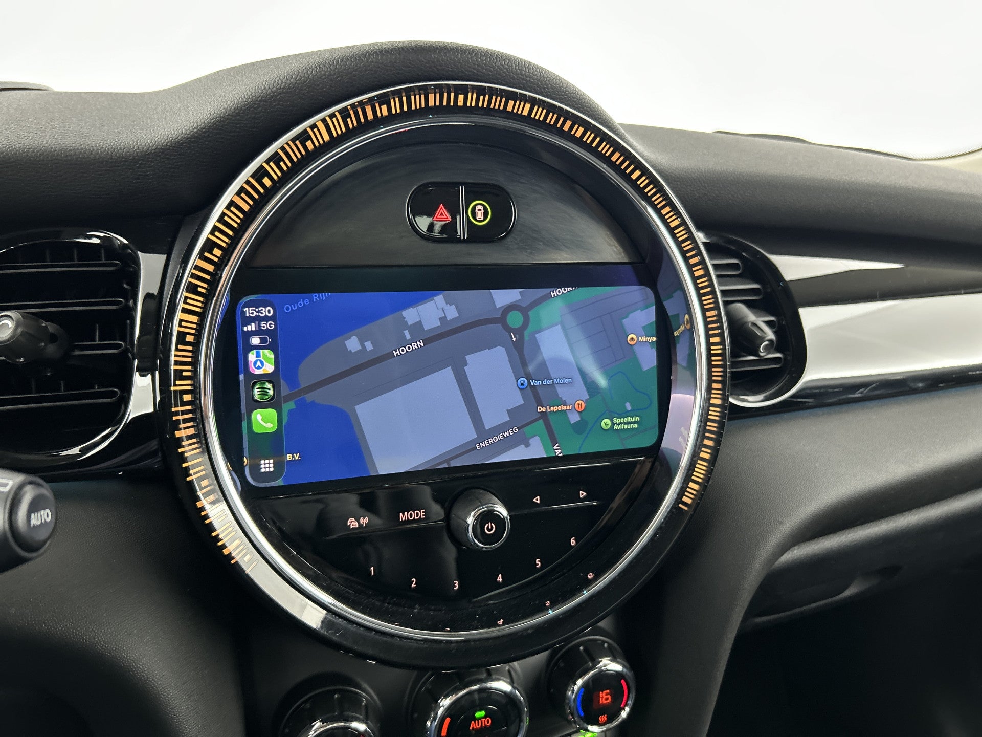 MINI Cooper Mini 1.5 Camden Plus Pano-dak/Head-Up Display/Camera/Leder 54395969 afbeelding 25 hexon-img:ebdf16dad8787e51