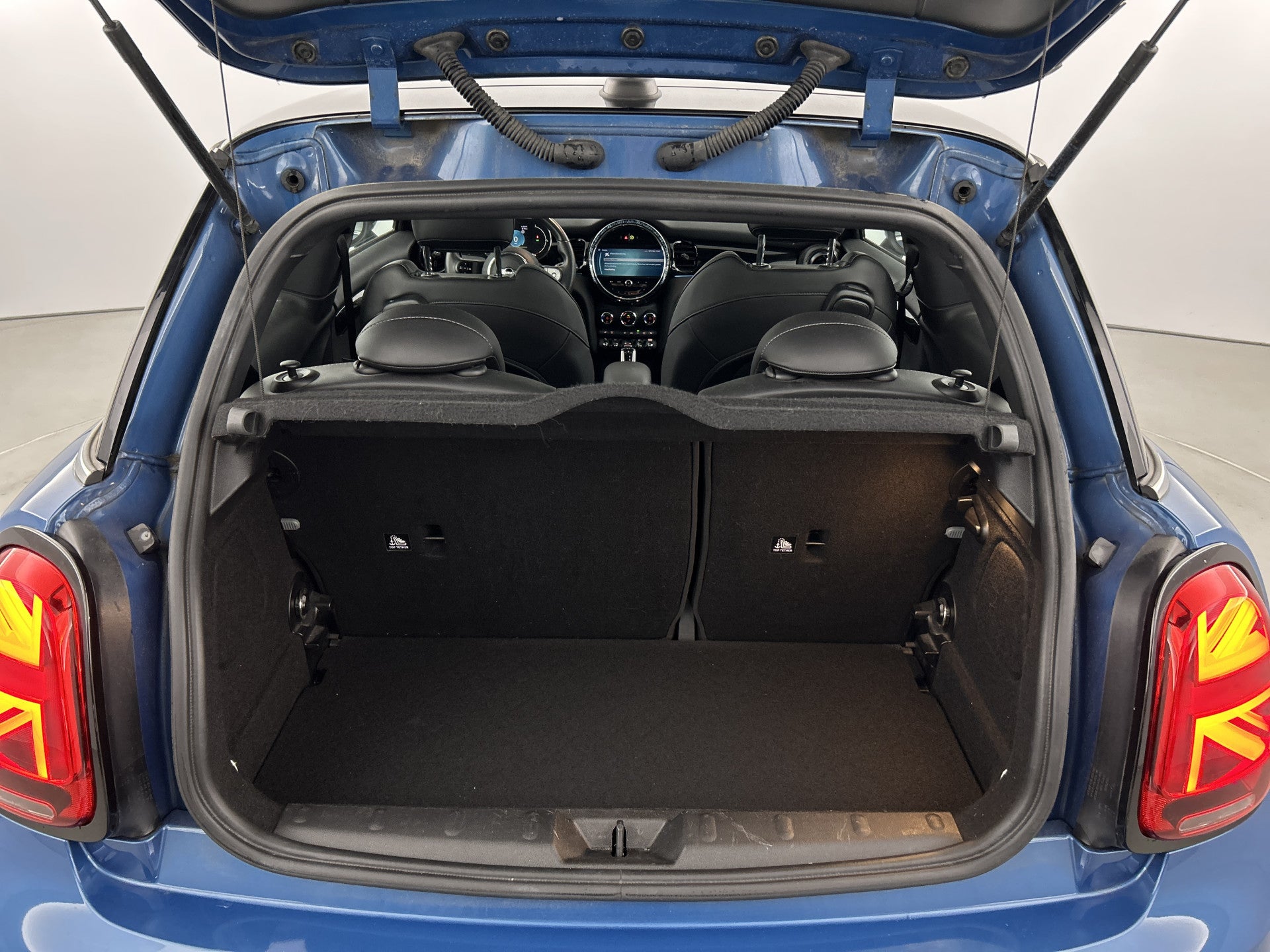 MINI Cooper Mini 1.5 Camden Plus Pano-dak/Head-Up Display/Camera/Leder 54396301 afbeelding 50 hexon-img:232641eab0165f7a