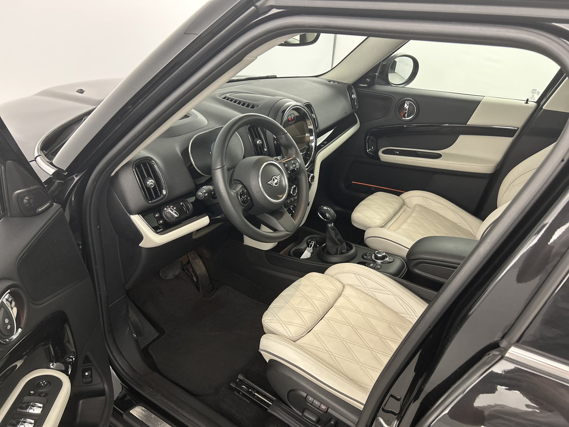 MINI Countryman Cooper SE ALL4 Premium+ Pano-dak/Full Options/Memory/H&K 55461143 afbeelding 11 hexon-img:25eb93ff4fd16654