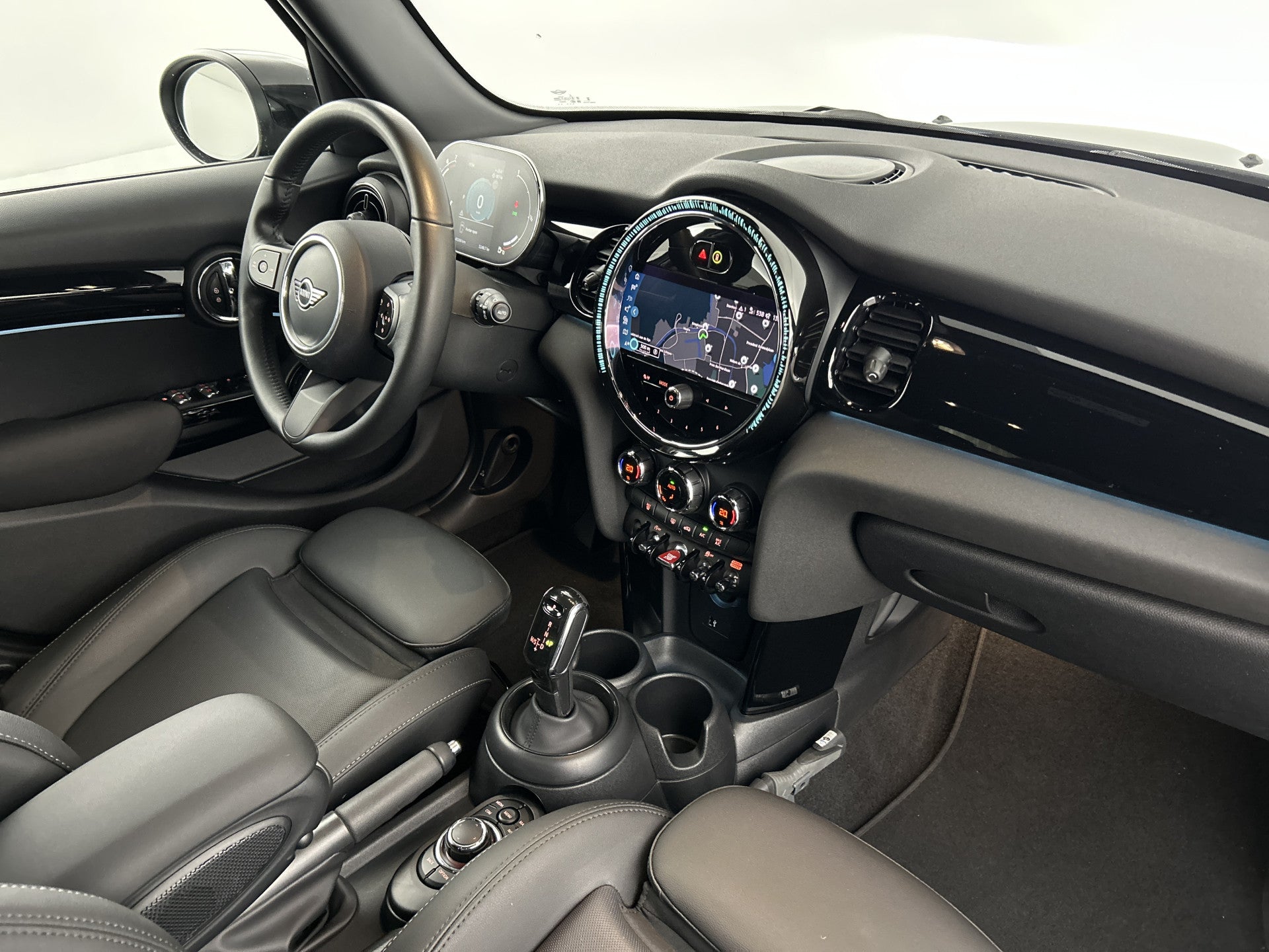 MINI 5-Deurs 1.5 Aut. Cooper Camden Black-Ed. Leder/Sportstoelen/Digi.Dashboard 56228911 afbeelding 16 hexon-img:c00f9305d6388414