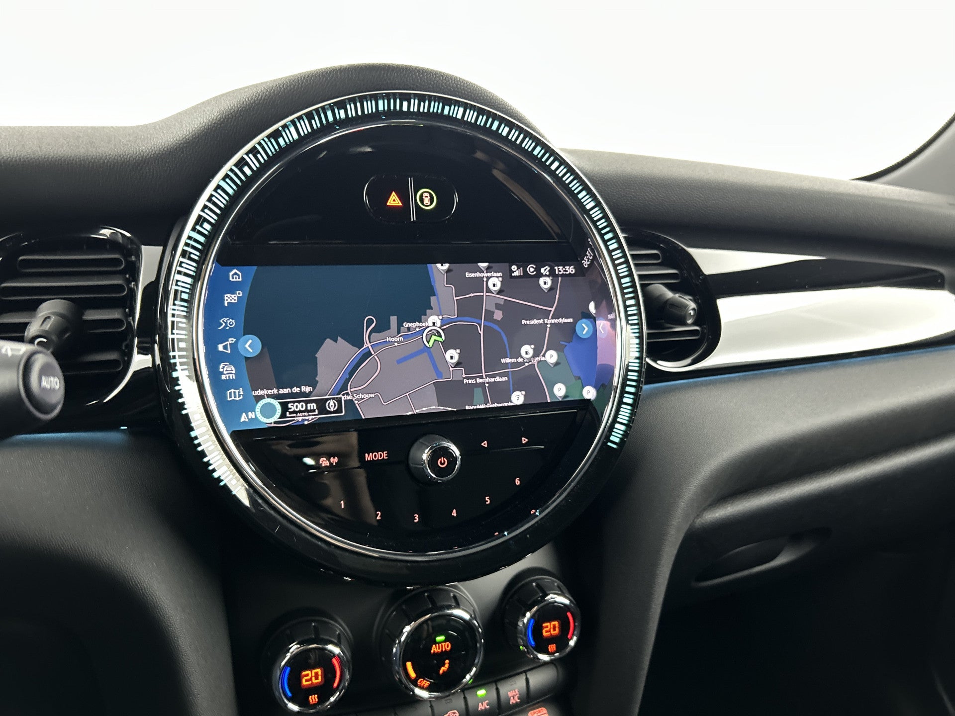 MINI 5-Deurs 1.5 Aut. Cooper Camden Black-Ed. Leder/Sportstoelen/Digi.Dashboard 56228911 afbeelding 22 hexon-img:7389c4d80ac9b5d6
