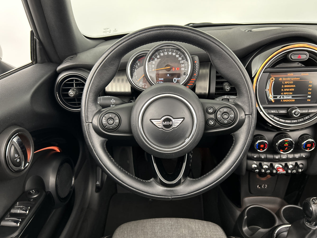 MINI Cooper Cabrio 1.5 PDC V+A/Stoelverwarming/Navi/LMV 56792563 afbeelding 16 hexon-img:797bffac2e2c770f