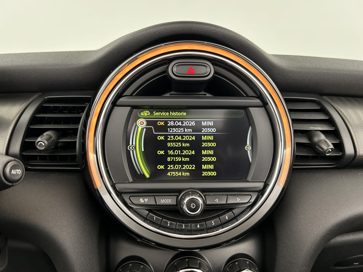 MINI Cooper Cabrio 1.5 PDC V+A/Stoelverwarming/Navi/LMV 56792563 afbeelding 24 hexon-img:e45c5ba67c48b222