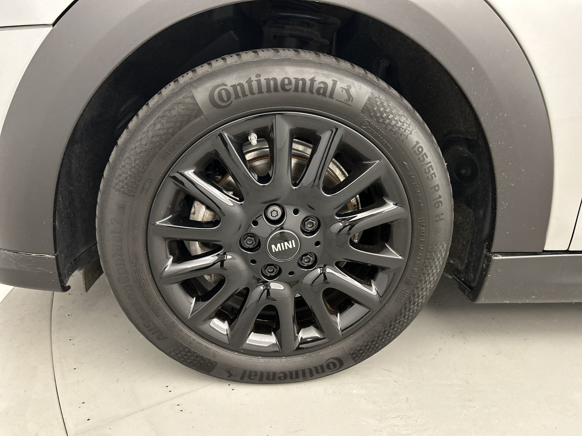 MINI Cooper 1.5 Aut. Camden Digi.Dashboard/Lederen/Sportstoelen/Camera/ 56871152 afbeelding 88 hexon-img:c3da682c8a12f8ae