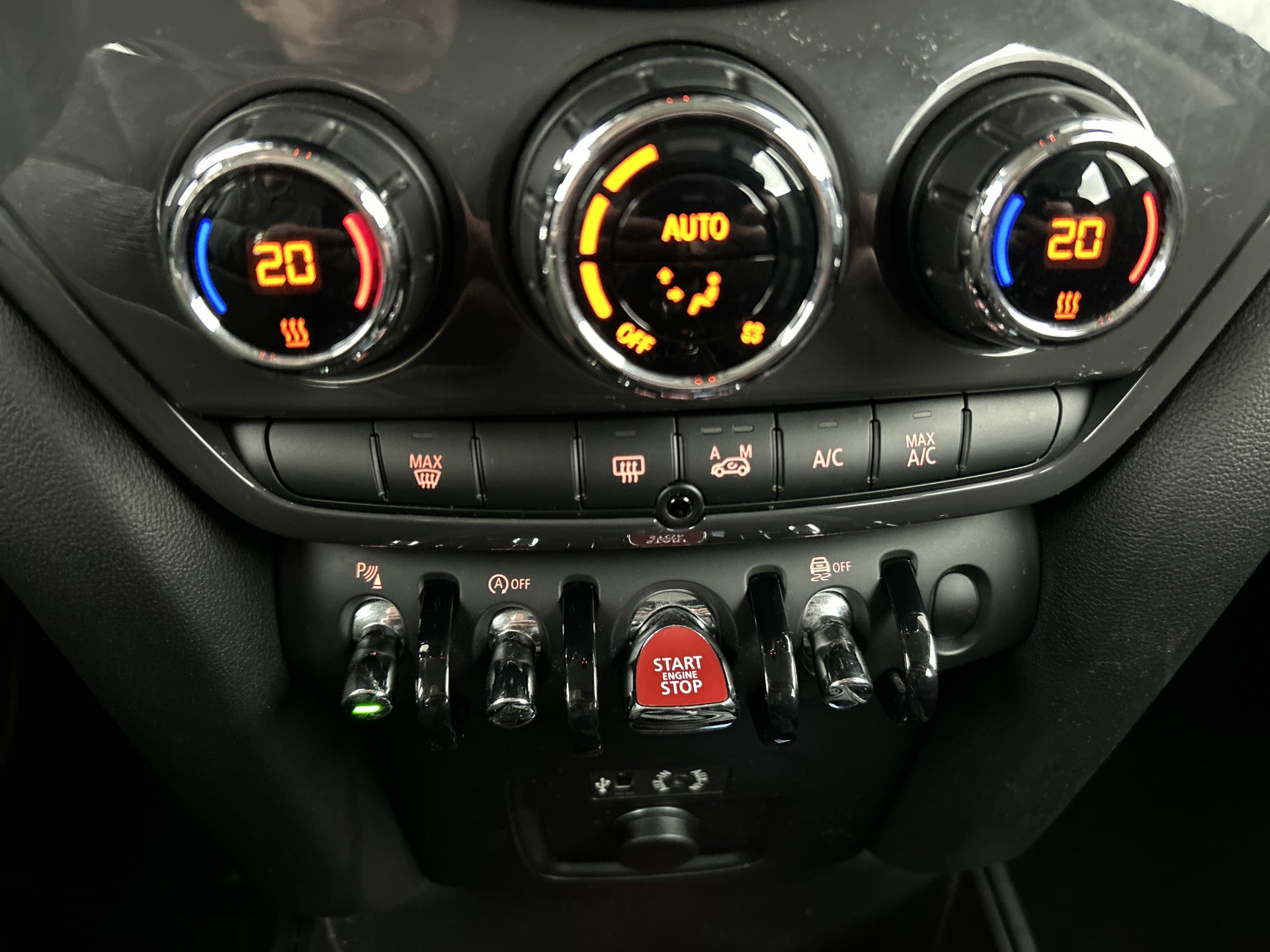 MINI Countryman Mini 1.5 136 PK Cooper Salt Climate/Navi/Park.sens V/A/LED 49740383 afbeelding 40 hexon-img:4258c919322fd6b6