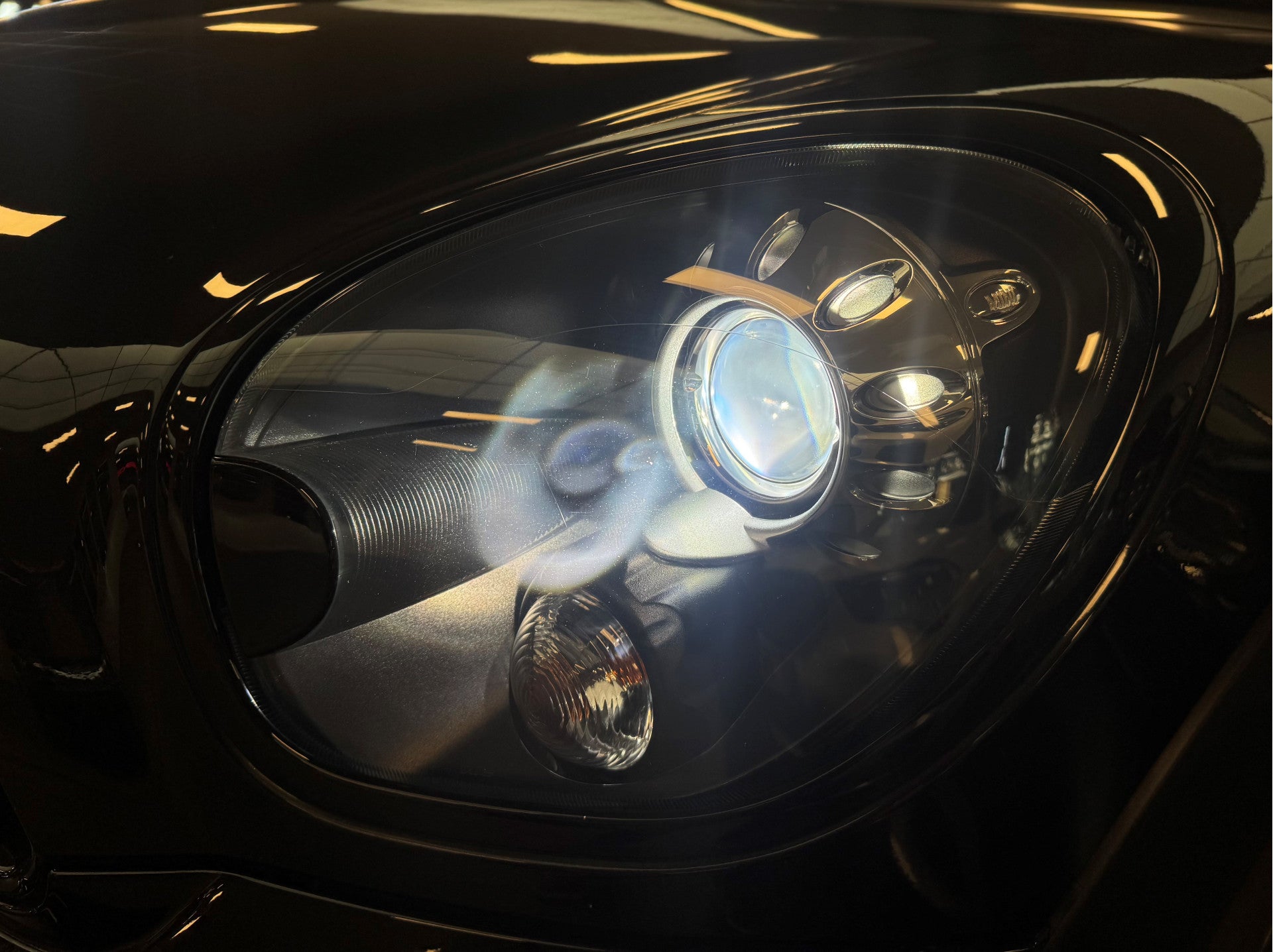 MINI Countryman Mini 1.6 Knockout Black-Edition Climate/Xenon/Park.sens/17'LMV 52529682 afbeelding 18 hexon-img:e545d20d8ef1495c
