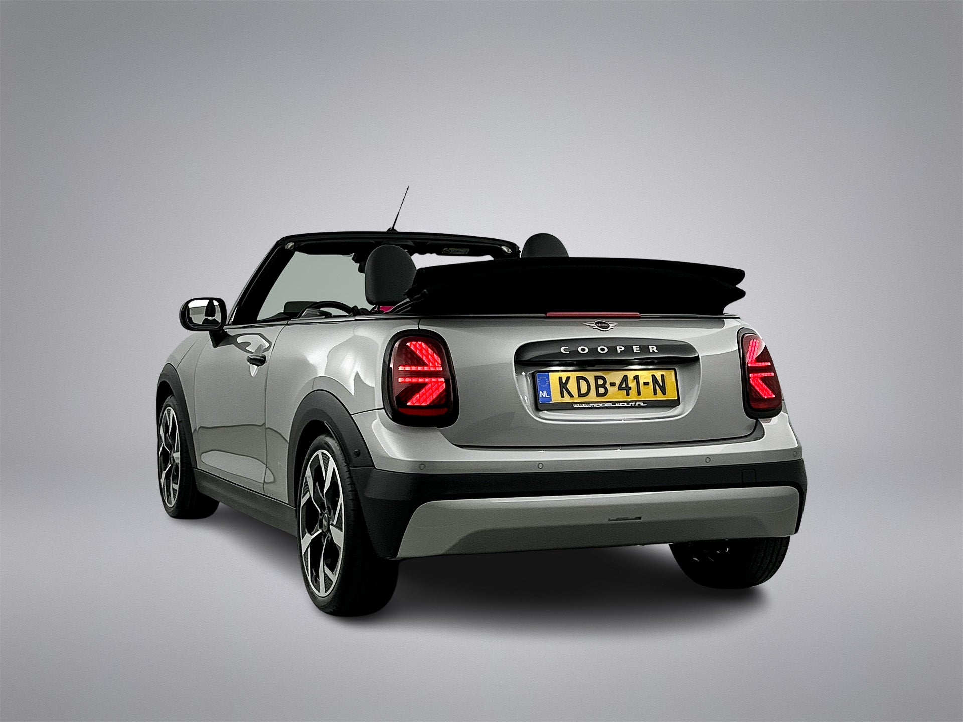 MINI Cooper Cabrio Mini 2.0 164 PK Favoured Sportstoel/Head-Up Display/18'LMV 52813610 afbeelding 36 hexon-img:80566a93a4faecdd