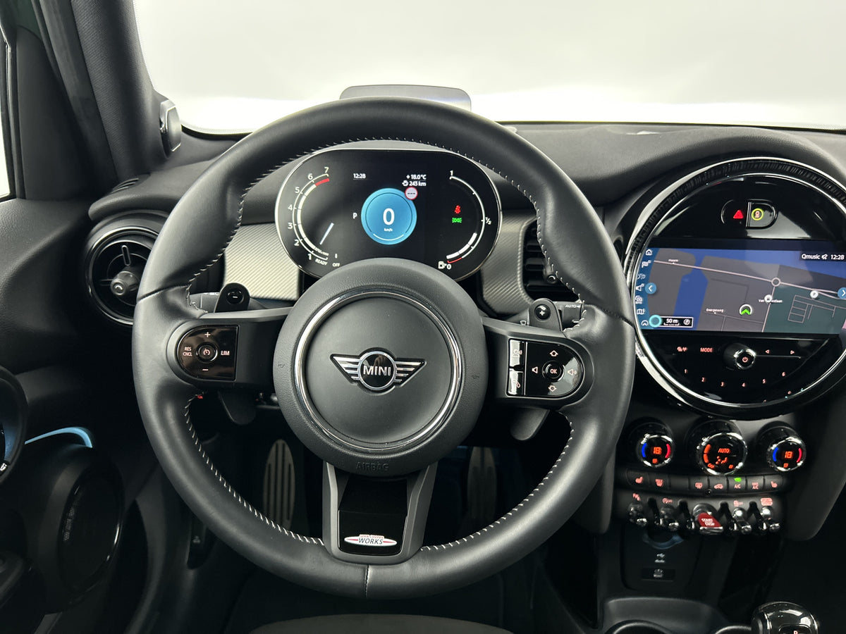MINI Cooper S 2.0 John Cooper Works Pano-dak/JCW-Remm/Camera/Head-up Display 53351107 afbeelding 14 hexon-img:e0d37f860d859965