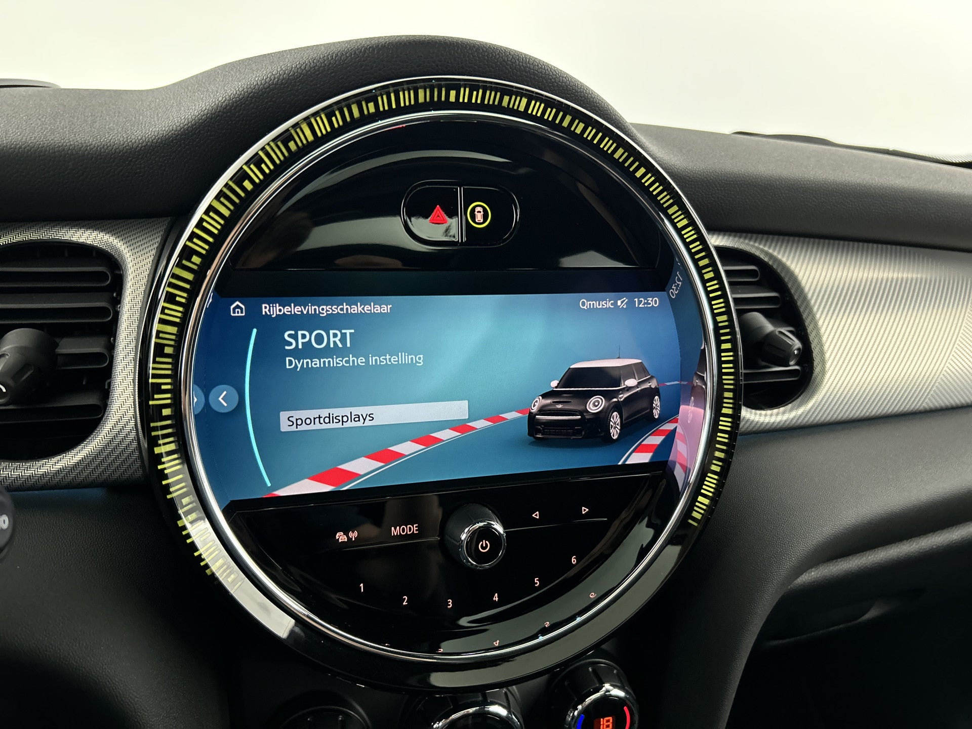 MINI Cooper Mini 2.0 John Works Pano-dak/JCW-Remm/Camera/Head-up Display 53351107 afbeelding 60 hexon-img:6674e448f4853c6f