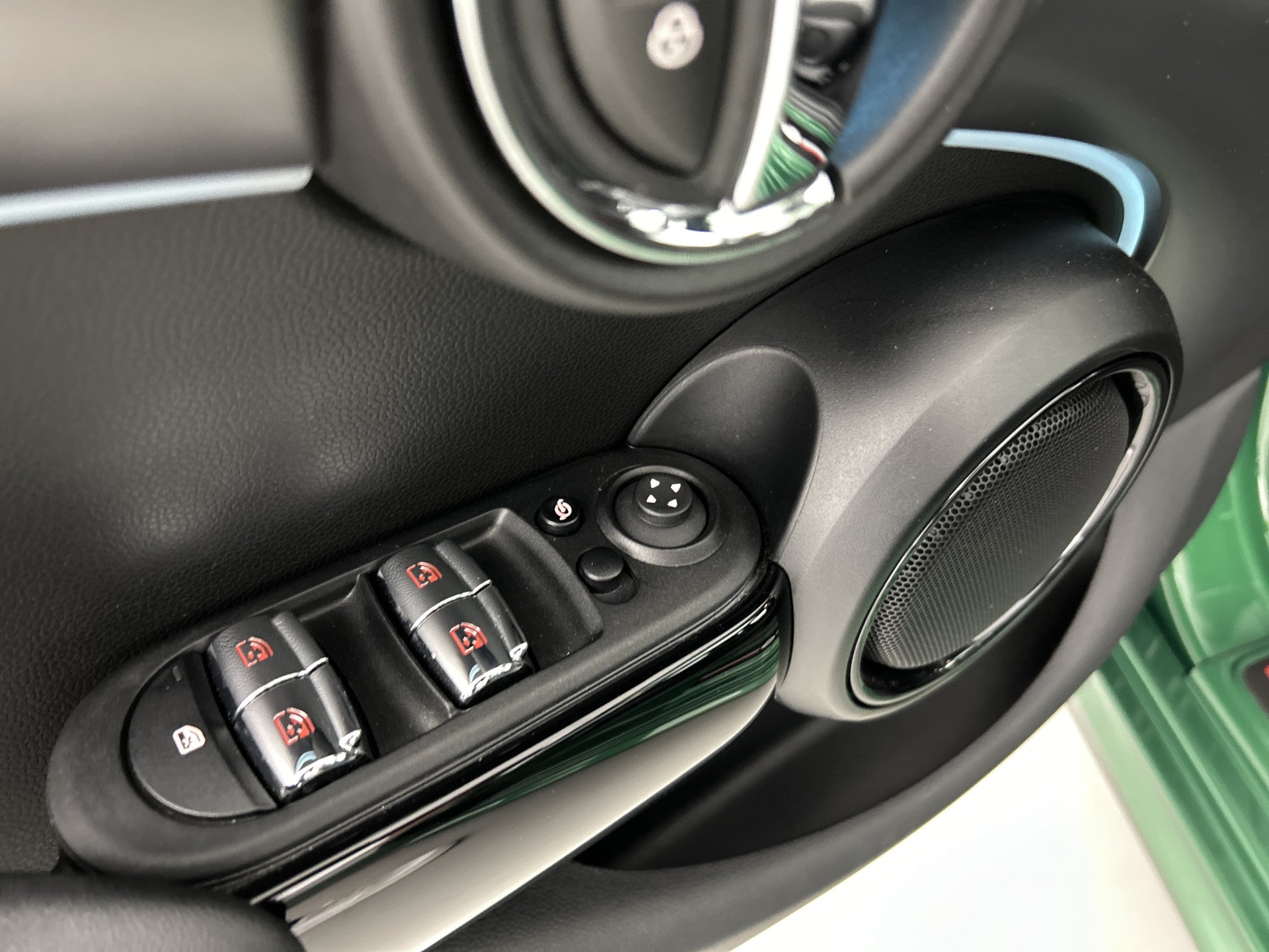 MINI Cooper Mini 2.0 John Works Pano-dak/JCW-Remm/Camera/Head-up Display 53351107 afbeelding 88 hexon-img:4c9e7b726e4a39ad