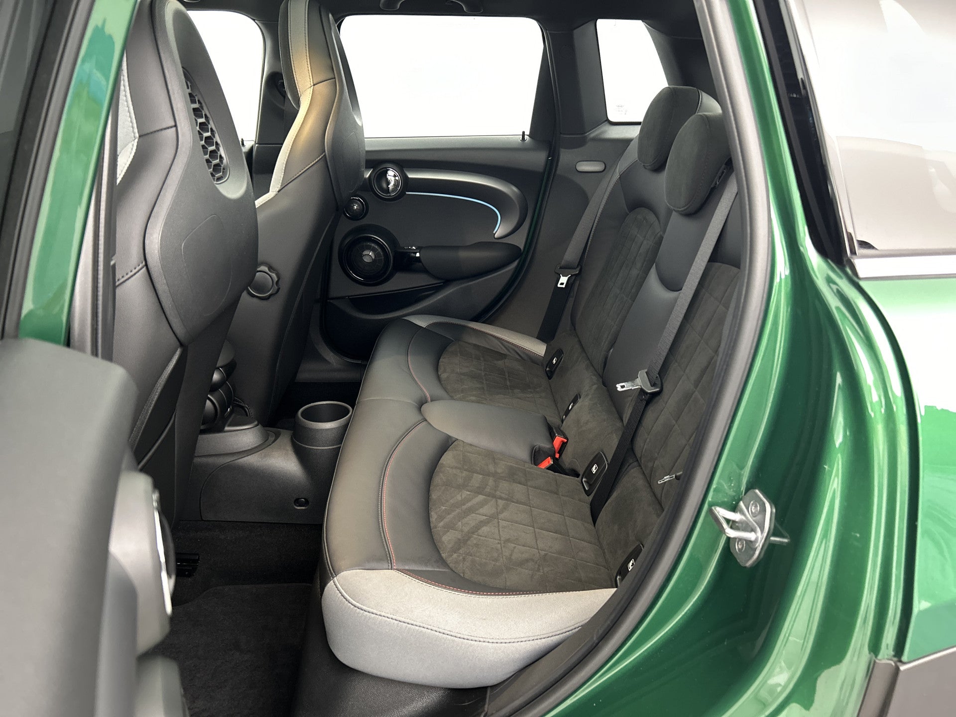 MINI Cooper Mini 2.0 John Works Pano-dak/JCW-Remm/Camera/Head-up Display 53351107 afbeelding 97 hexon-img:222388ab01ef1401