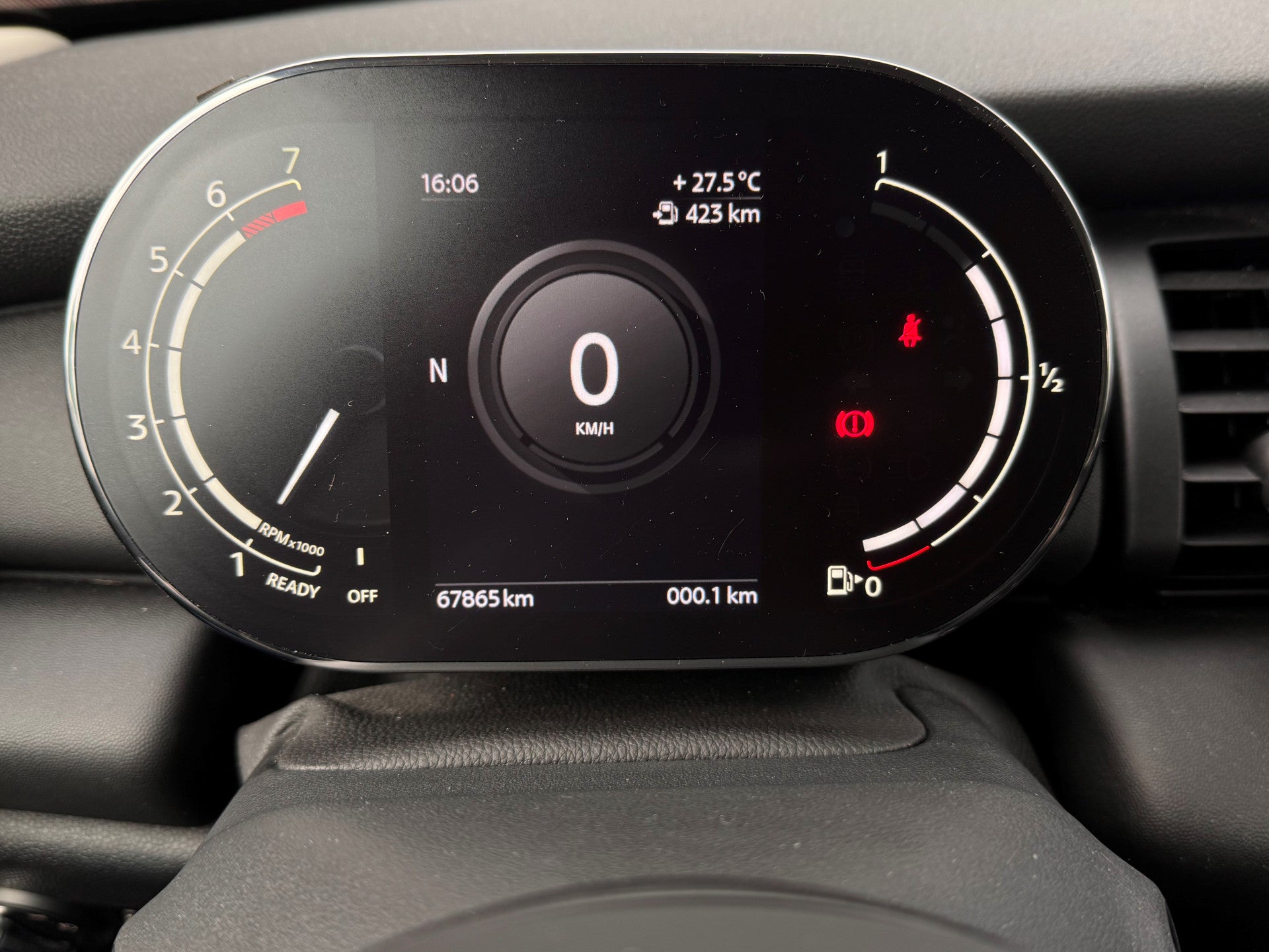 MINI 3-Deurs 1.5 Essential Facelift Digi.Dash/Carplay/Navi/Keyless entry/Park.sens 53909480 afbeelding 14 hexon-img:3bfedca651f8fff8