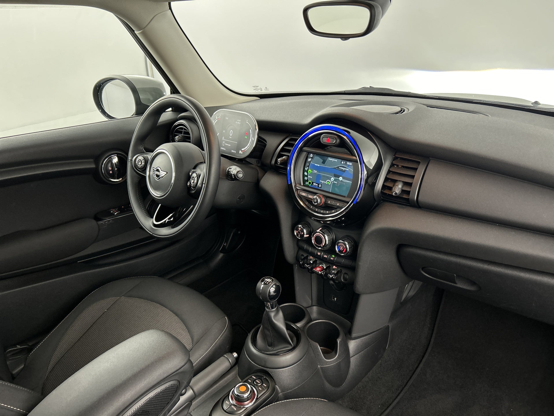 MINI 3-Deurs 1.5 Classic Facelift Digi.Dash/Carplay/Navi/Park.sens/Keyless entry 53909480 afbeelding 24 hexon-img:dd143ff65dac7c3f