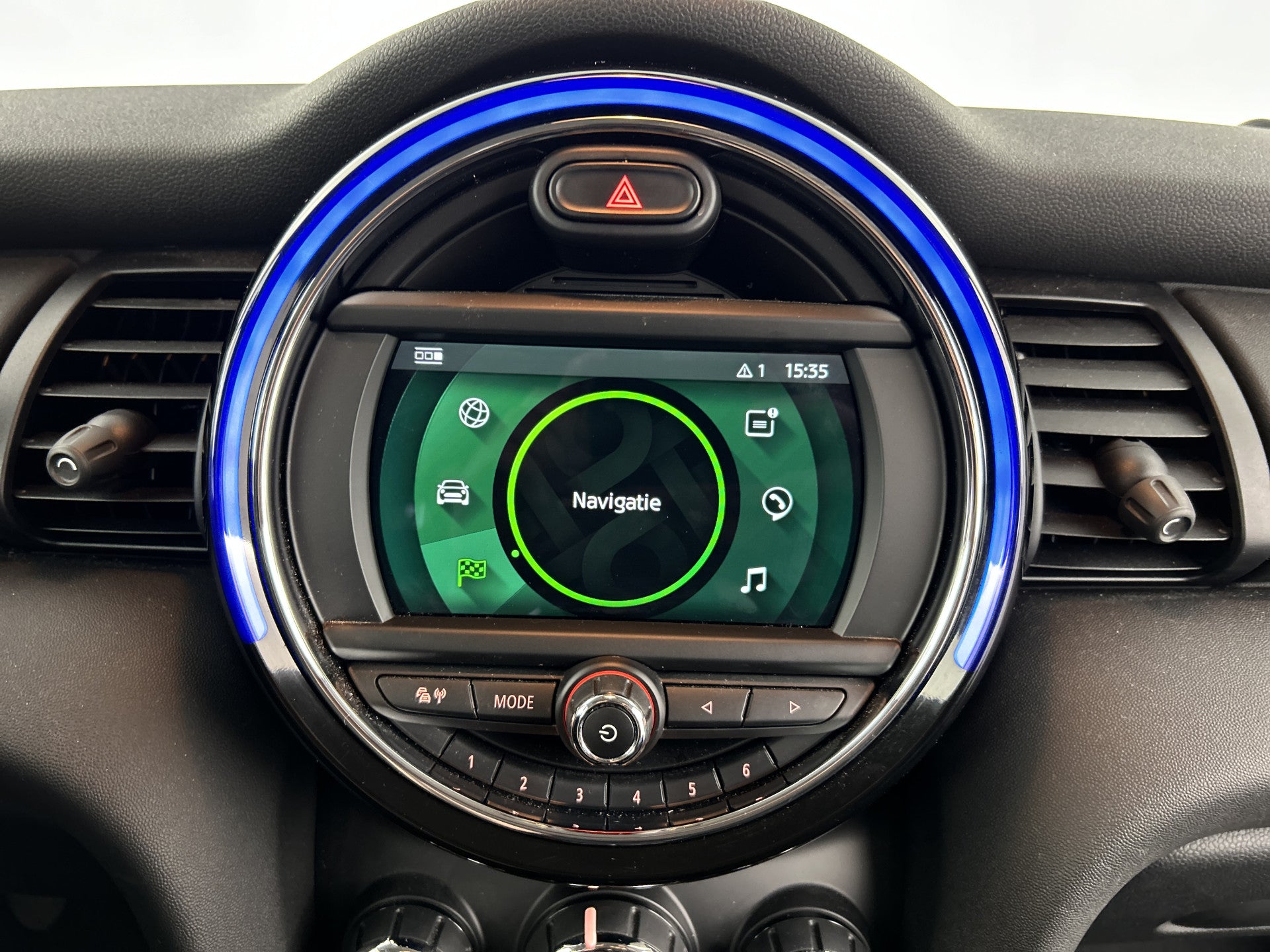 MINI 3-Deurs 1.5 Classic Facelift Digi.Dash/Carplay/Navi/Park.sens/Keyless entry 53909480 afbeelding 27 hexon-img:dc9f168ebe9e62ed