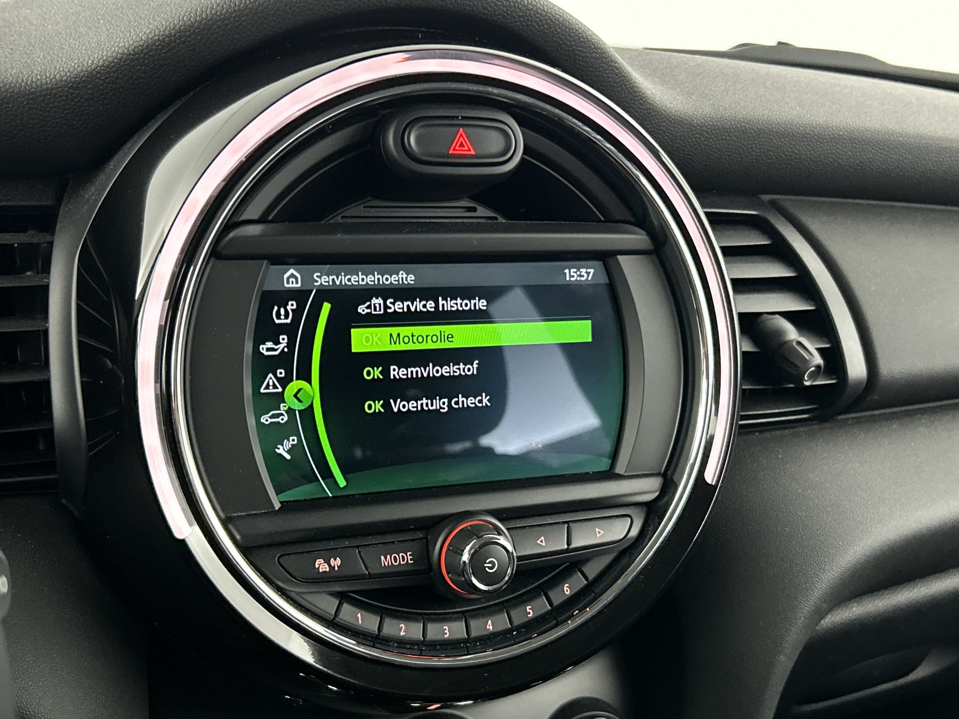 MINI 3-Deurs 1.5 Classic Facelift Digi.Dash/Carplay/Navi/Park.sens/Keyless entry 53909480 afbeelding 35 hexon-img:4ac5d51a2917cca3
