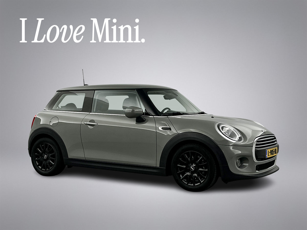 MINI 3-Deurs 1.5 Classic Facelift Digital Cockpit/Carplay/Navi/Keyless entry/Park.sens 53909480 afbeelding 3 hexon-img:2c3674a4e998262f
