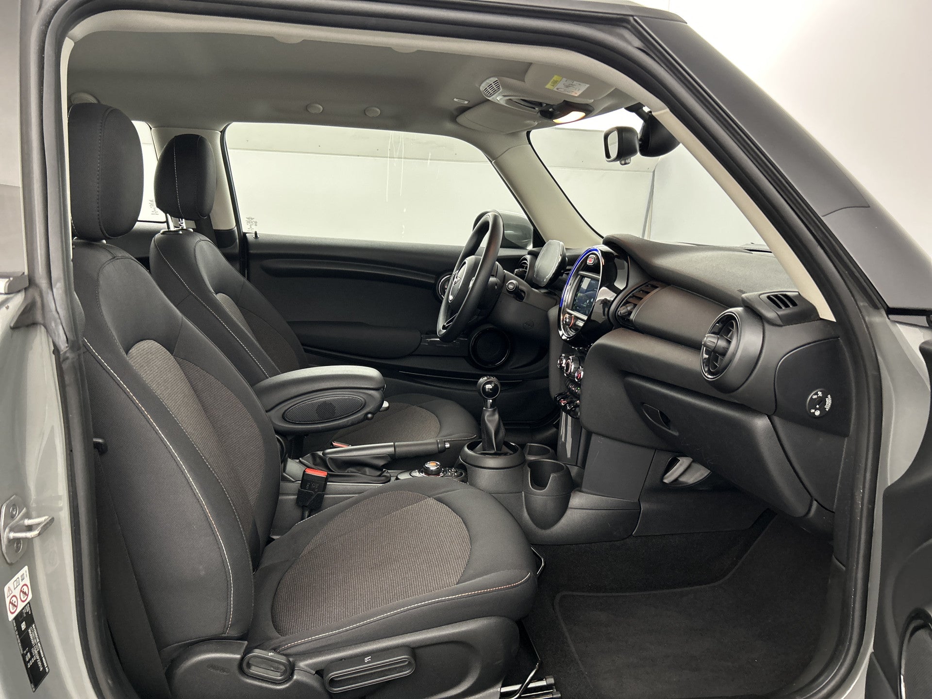 MINI 3-Deurs 1.5 Classic Facelift Digi.Dash/Carplay/Navi/Park.sens/Keyless entry 53909480 afbeelding 56 hexon-img:9190b261165b3570