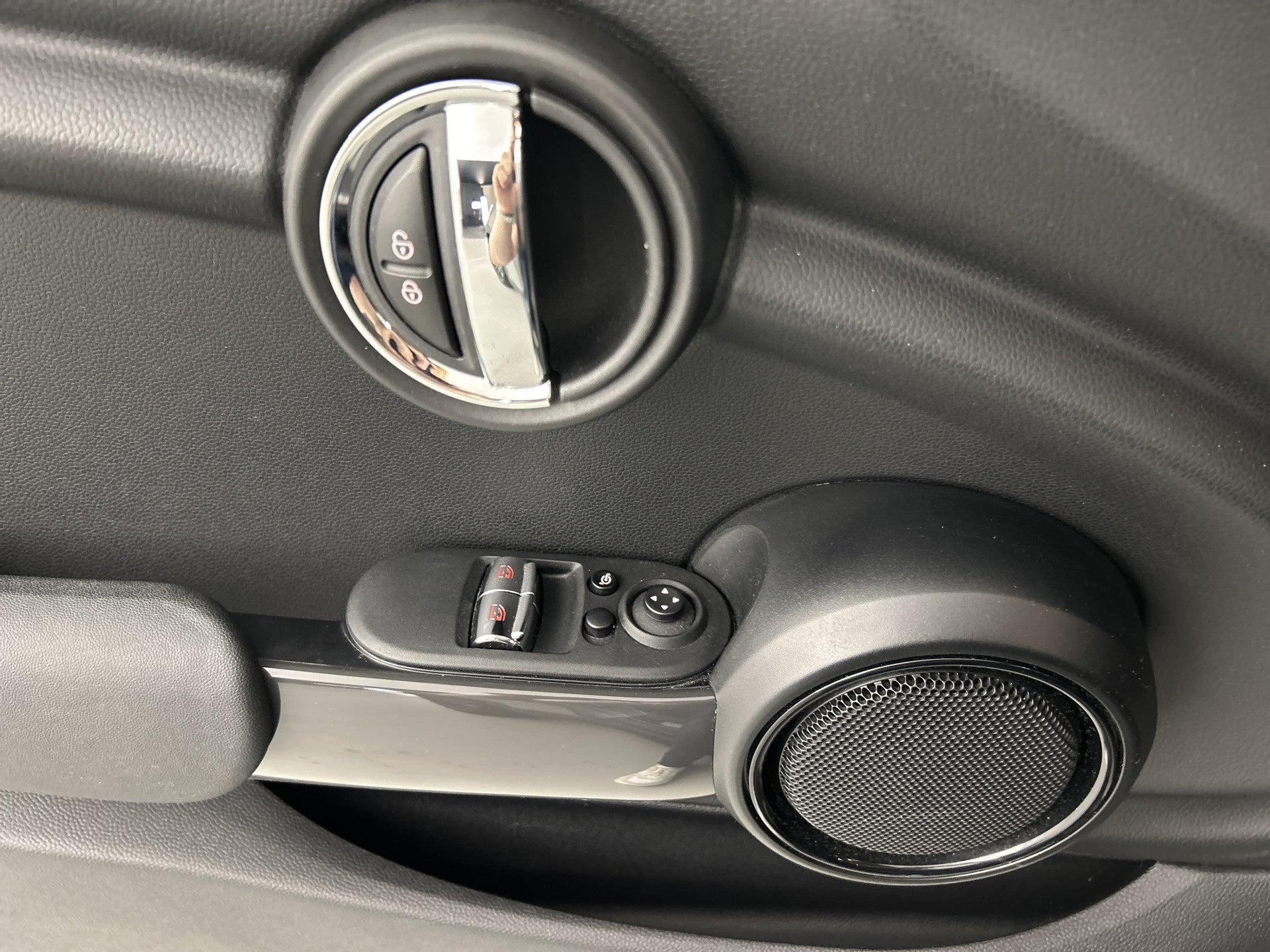 MINI 3-Deurs 1.5 Classic Facelift Digi.Dash/Carplay/Navi/Park.sens/Keyless entry 53909480 afbeelding 65 hexon-img:2570e32a9e21f676