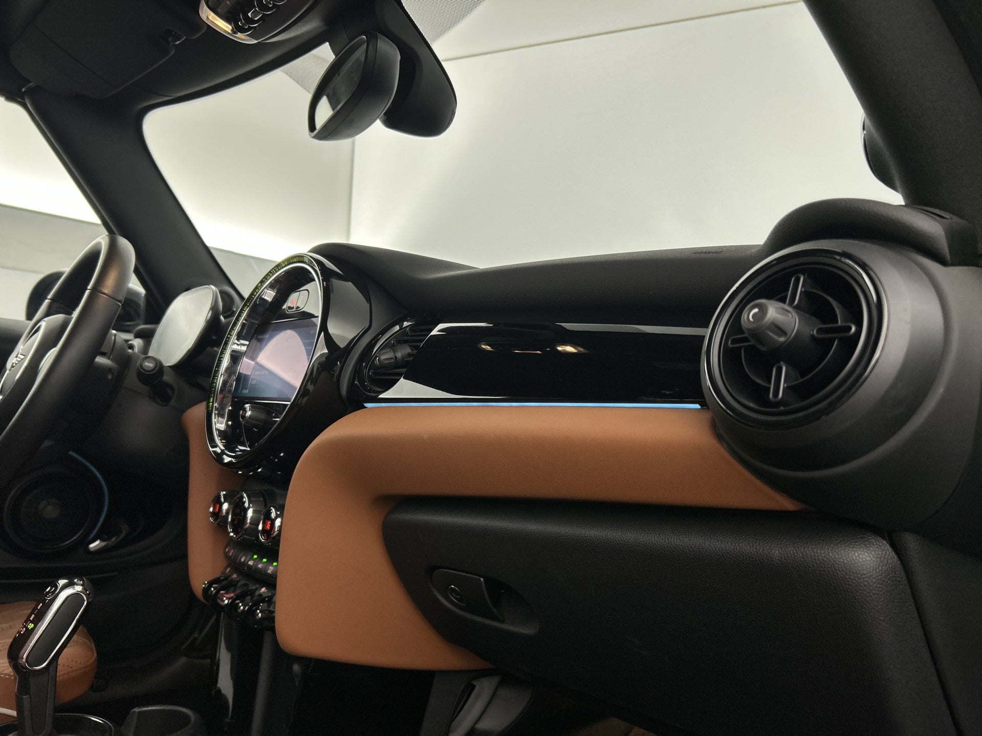 MINI Cooper Cabrio 1.5 Premium plus Leder/Head-up Display/Camera/Carplay 54233182 afbeelding 68 hexon-img:64a882d439a9bb3d