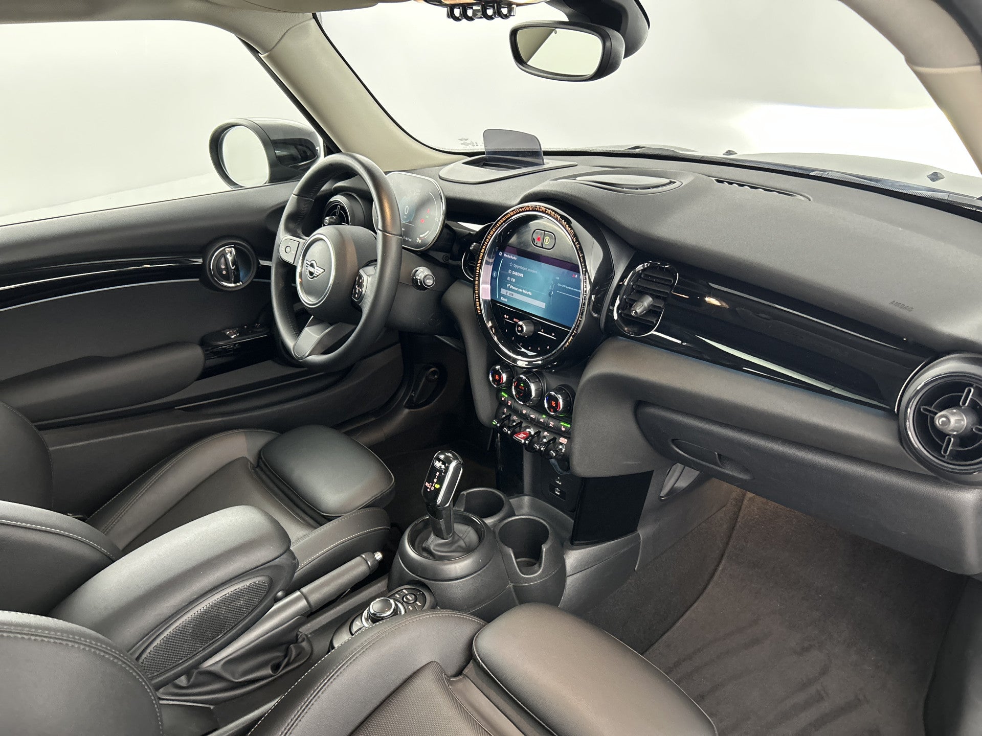 MINI Cooper Mini 1.5 Camden Plus Pano-dak/Head-Up Display/Camera/Leder 54395969 afbeelding 20 hexon-img:6f2ff3b33cc65bc8