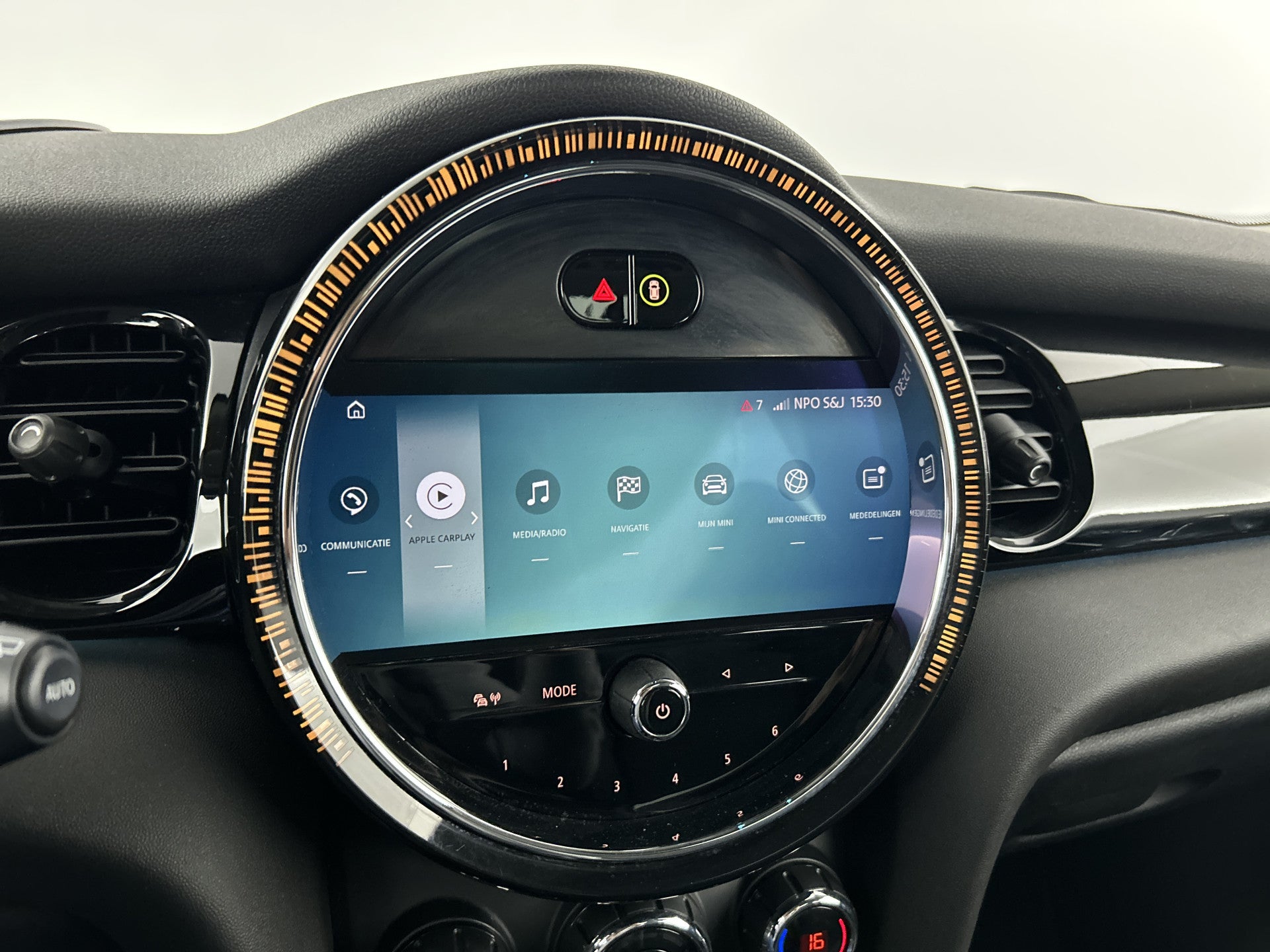 MINI Cooper Mini 1.5 Camden Plus Pano-dak/Head-Up Display/Camera/Leder 54395969 afbeelding 28 hexon-img:3c628af75d3af6c9
