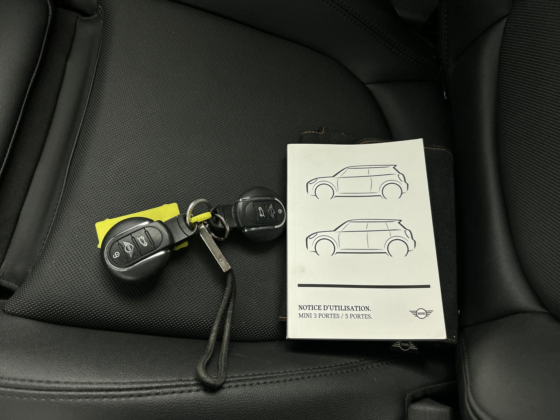 MINI Cooper Mini 1.5 Camden Plus Pano-dak/Head-Up Display/Camera/Leder 54395969 afbeelding 30 hexon-img:49b9d701251f363f