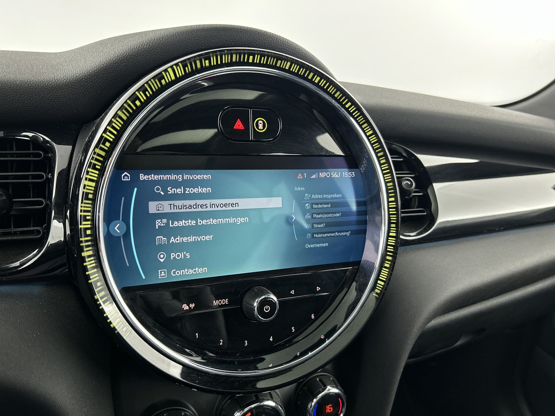 MINI Cooper Mini 1.5 Camden Plus Pano-dak/Head-Up Display/Camera/Leder 54396301 afbeelding 29 hexon-img:8b20494404376699
