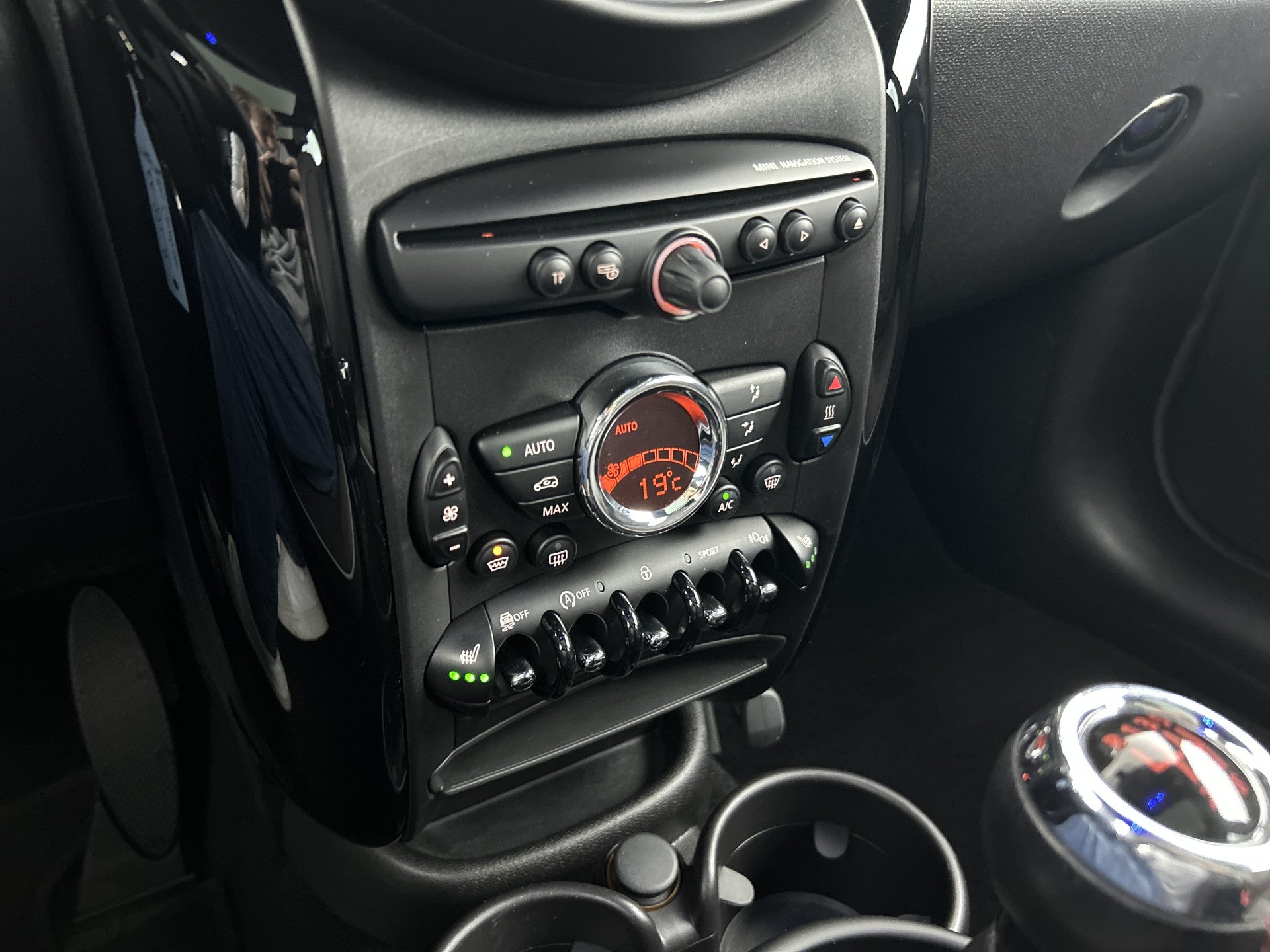 MINI Countryman 1.6 Cooper JCW-Pack Pano-dak/Leder/19'LMV/Full-Options 54396565 afbeelding 100 hexon-img:38910a46d021b331