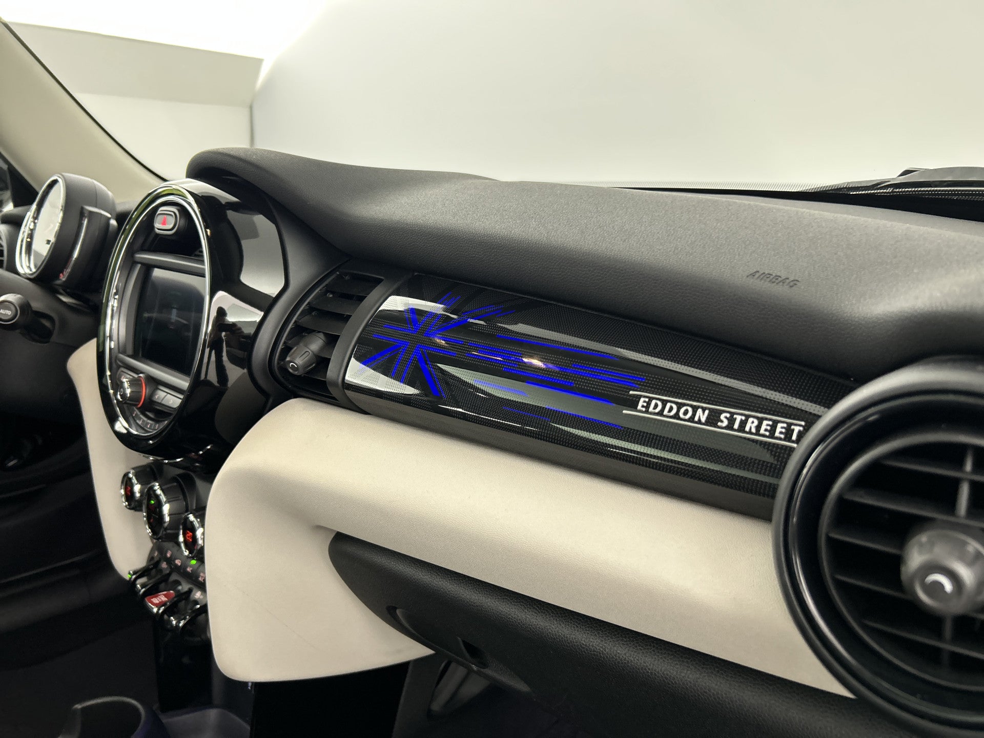 MINI Cooper 1.5 136 PK Aut. Heddon Street Ed. Pano-dak/Sportstoelen/Carplay 54513288 afbeelding 14 hexon-img:75fae387f2b7702e