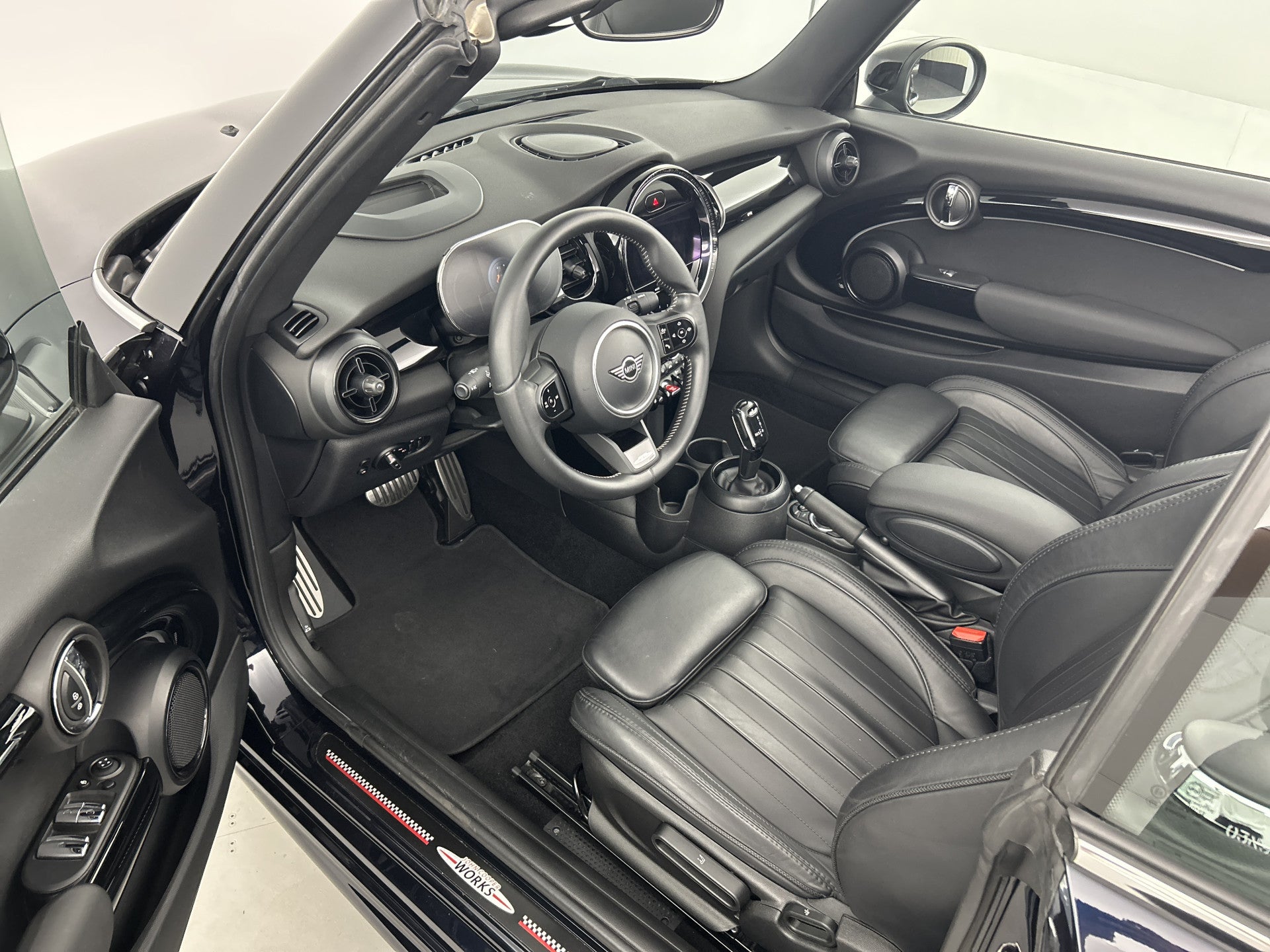 MINI Cooper Cabrio 1.5 John Works Camera/Yours-Leder/Head-Up Display/Keyless 54837066 afbeelding 43 hexon-img:482b1157c762fdc0