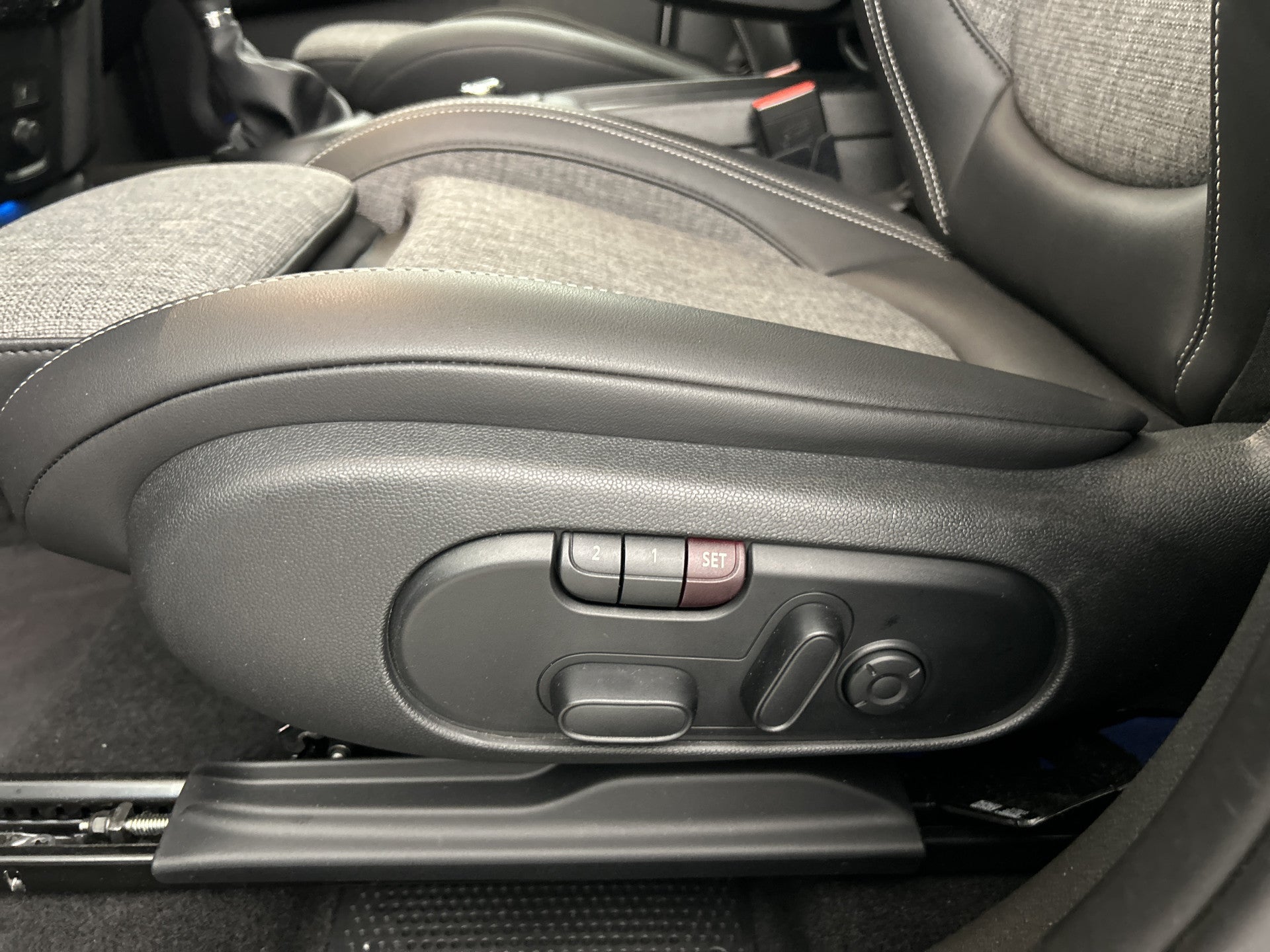 MINI Countryman Cooper S E ALL4 Premium+ Pano-dak/Full Options/Memory/Camera 55015752 afbeelding 12 hexon-img:640f92b52ce1ca77