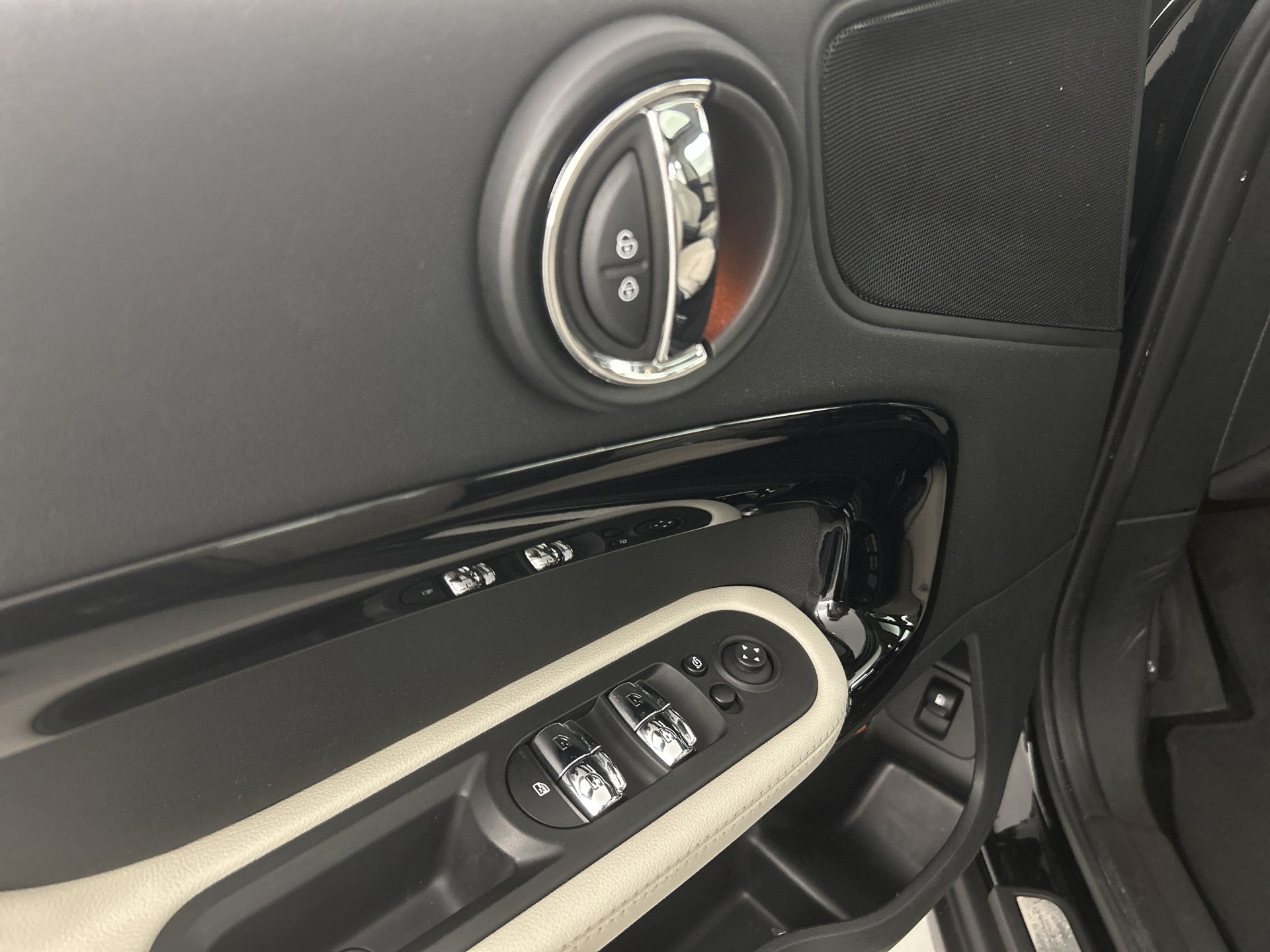 MINI Countryman Cooper SE ALL4 Premium+ Pano-dak/Full Options/Memory/H&K 55461143 afbeelding 9 hexon-img:4e0734e1152b31aa