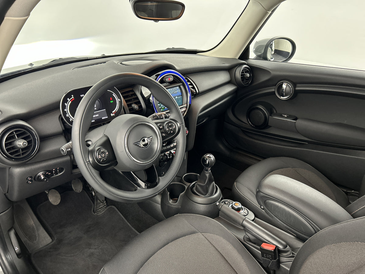 MINI Cooper 1.5 one Classic Facelift Digital Cockpit/Carplay/Navi/Keyless entry/Park.sens 56050895 afbeelding 12 hexon-img:5dc9616864f20adc
