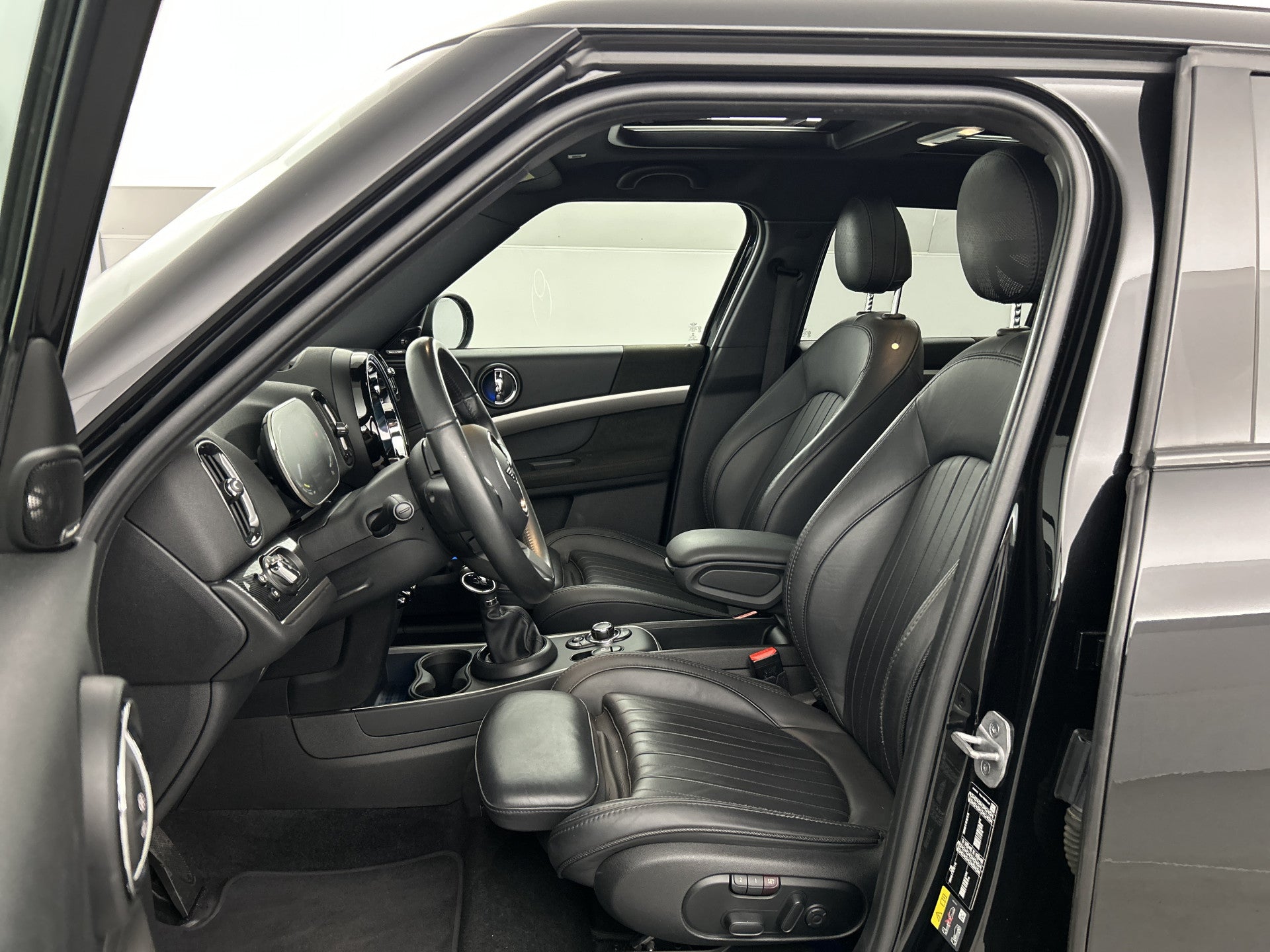MINI Countryman Cooper SE ALL4 Premium+ Pano-dak/Full Option/Yours-Leer 56230104 afbeelding 14 hexon-img:34869fc6158d9da4