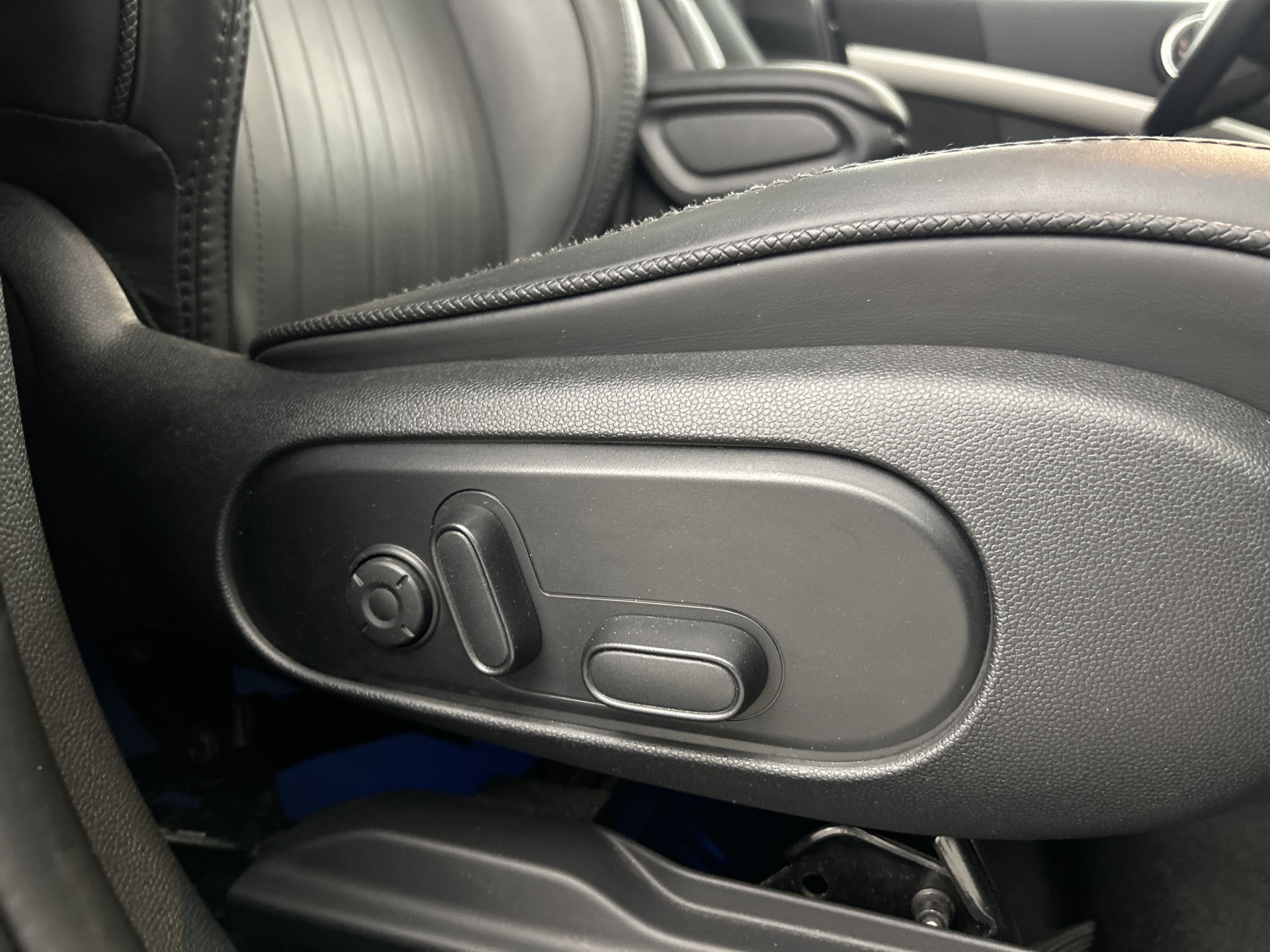MINI Countryman Cooper SE ALL4 Premium+ Pano-dak/Full Option/Yours-Leer 56230104 afbeelding 24 hexon-img:3c4f483983408f48