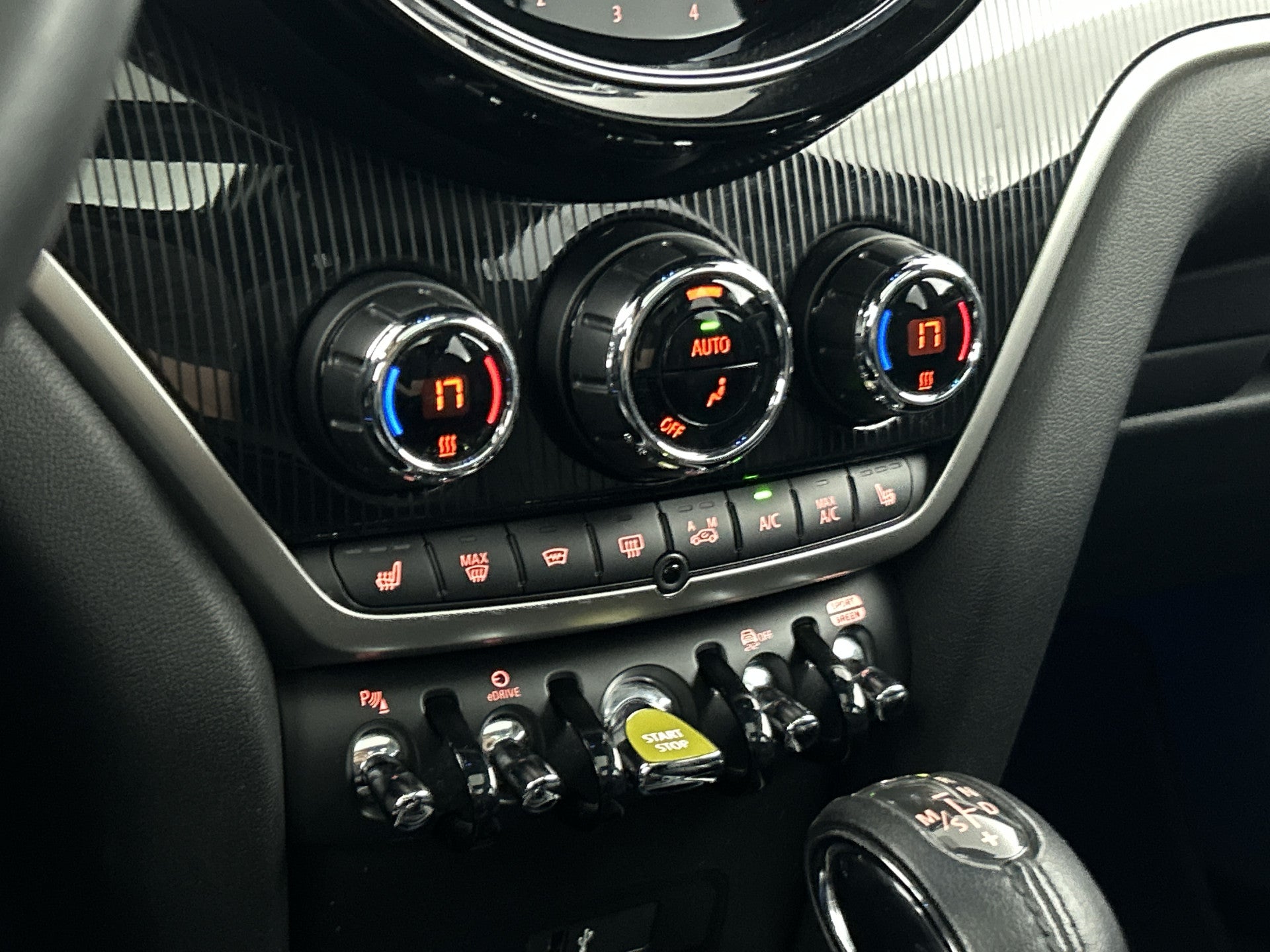 MINI Countryman Cooper SE ALL4 Premium+ Pano-dak/Full Option/Yours-Leer 56230104 afbeelding 27 hexon-img:c67e8bb9ab58752b