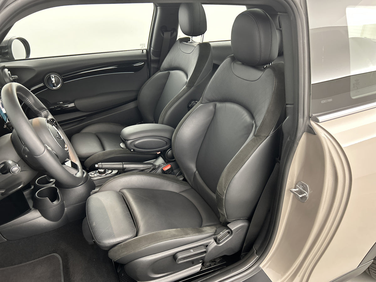 MINI Cooper 1.5 Aut. Premium Pano-dak/Leder/Sportstoelen/Camera/Keyless 56632503 afbeelding 12 hexon-img:e94619c9d45fb597