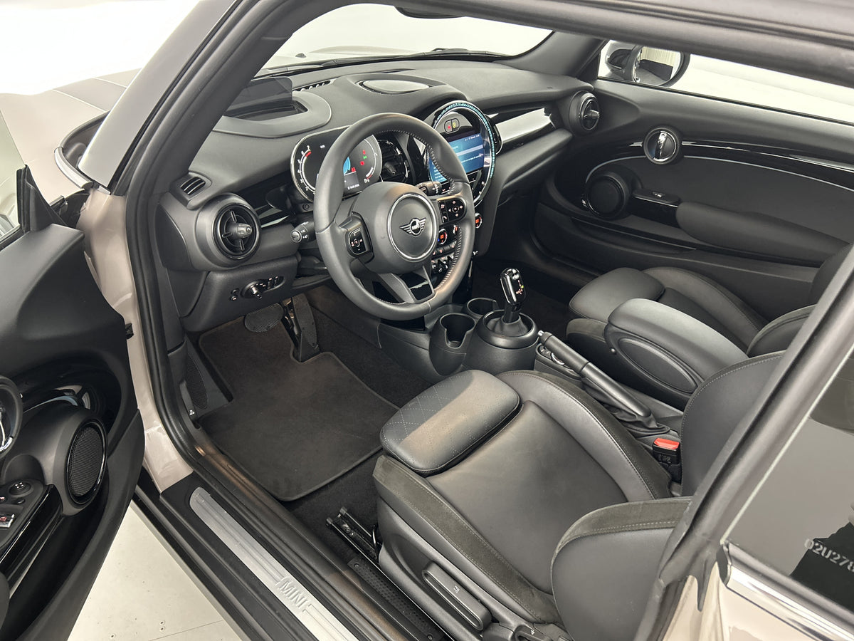 MINI 3-Deurs 1.5 Cooper MINI Classic /Pano/HUD/Cruise/stoelV/Keyless 56632503 afbeelding 13 hexon-img:bbb4092f4ebb410c