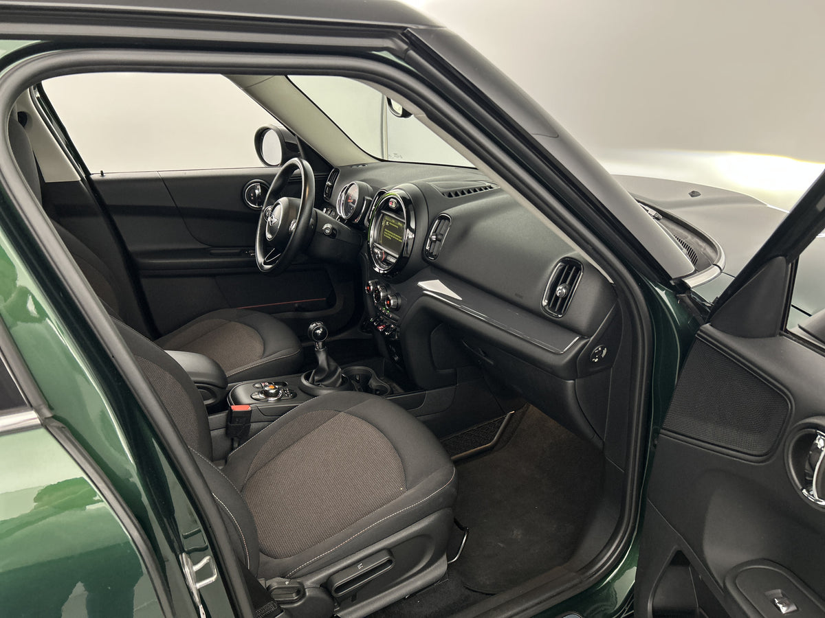 MINI Countryman 1.5 136 PK Cooper Black Pack Climate/Navi/17LMV/Park.Sens 56632640 afbeelding 17 hexon-img:6ad3e5fd0dcc307a