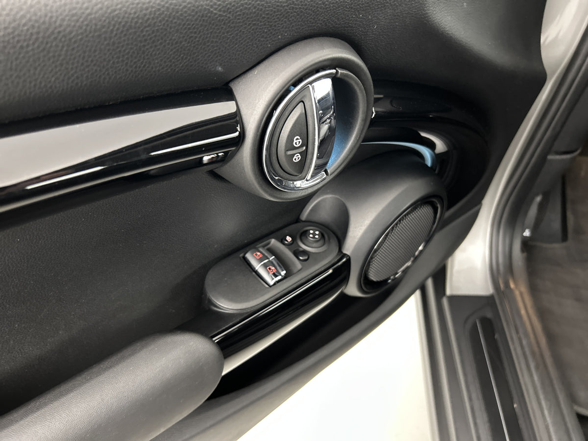 MINI Cooper 1.5 Aut. Camden Digi.Dashboard/Lederen/Sportstoelen/Camera/ 56871152 afbeelding 13 hexon-img:fe24b024e1069e99