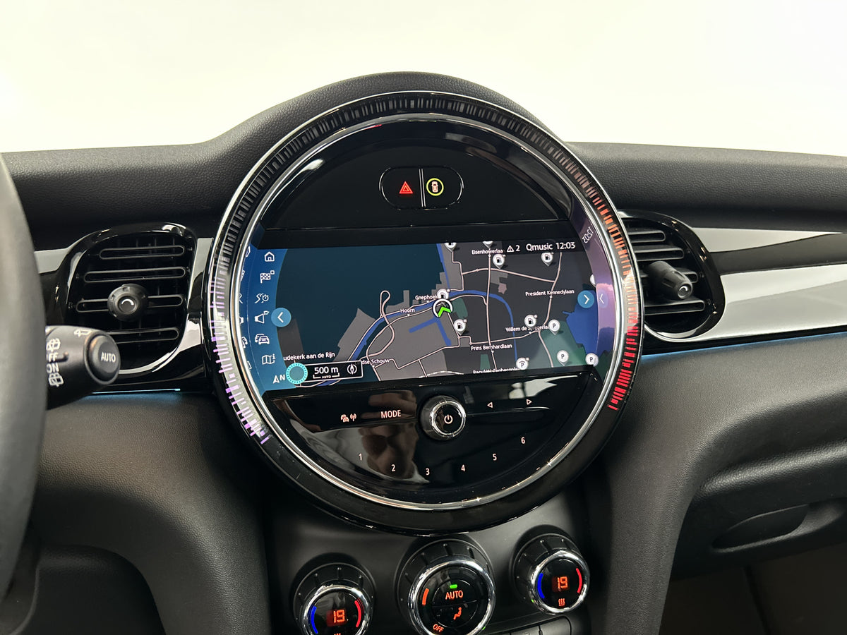 MINI Cooper 1.5 Aut. Camden Digi.Dashboard/Lederen/Sportstoelen/Camera/ 56871152 afbeelding 41 hexon-img:2a96af61f0a01ada