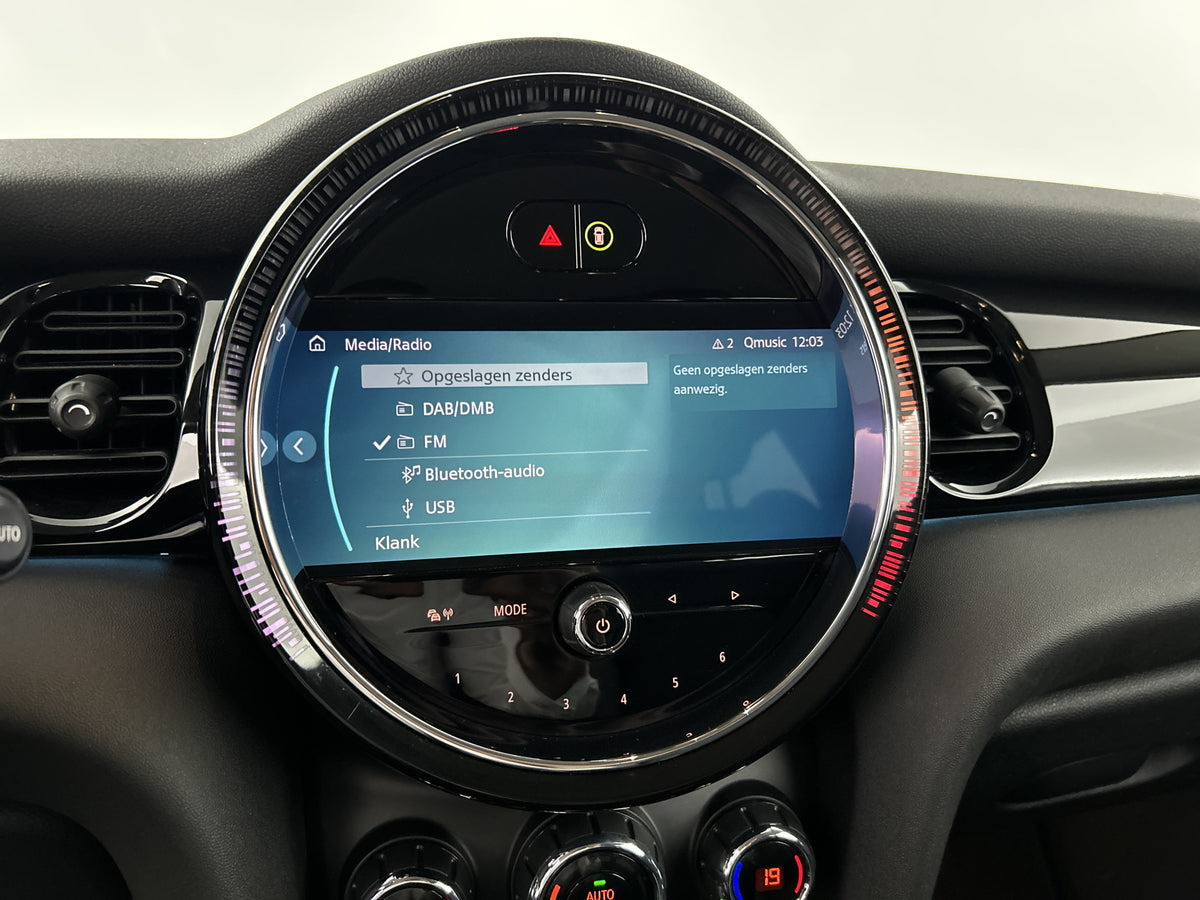 MINI Cooper 1.5 Aut. Camden Digi.Dashboard/Lederen/Sportstoelen/Camera/ 56871152 afbeelding 42 hexon-img:7ea24ac427c76716