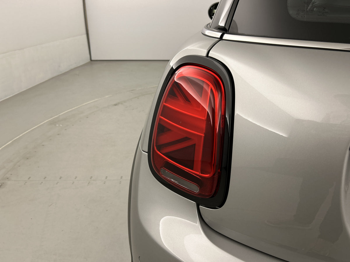 MINI Cooper 1.5 Aut. Camden Digi.Dashboard/Lederen/Sportstoelen/Camera/ 56871152 afbeelding 87 hexon-img:956460d10507ac9f